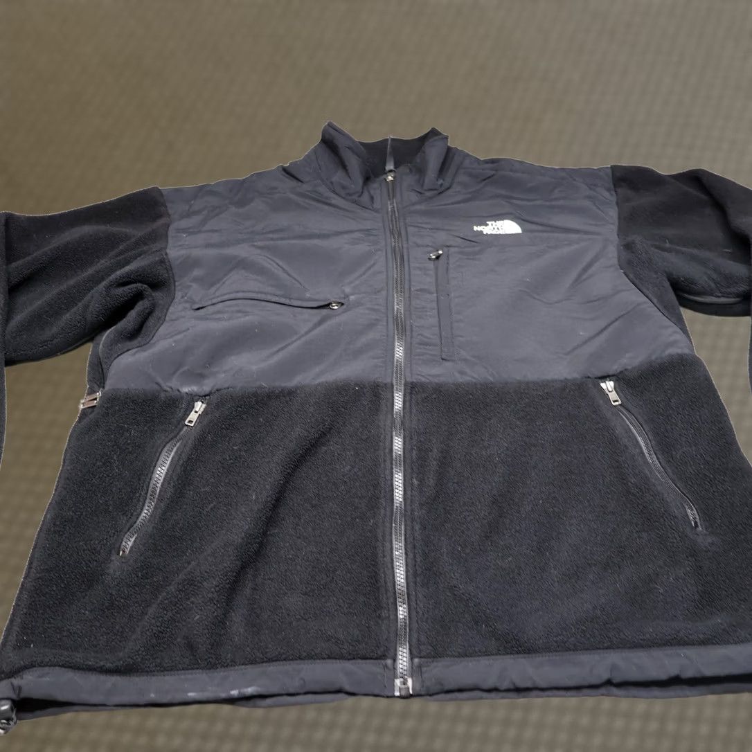 The North Face VTG North Face Denali Fleece Jacket Mens XL Blck Polartec Full Zip Hiking Oudoor Size US XL / EU 56 / 4 - 1 Thumbnail