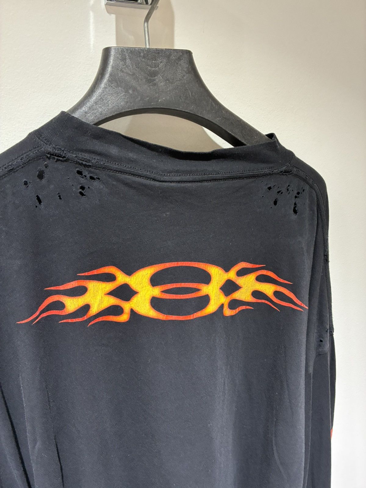 Balenciaga Balenciaga Unity Burning Thin Jersey Longsleeve Size US M / EU 48-50 / 2 - 6 Thumbnail