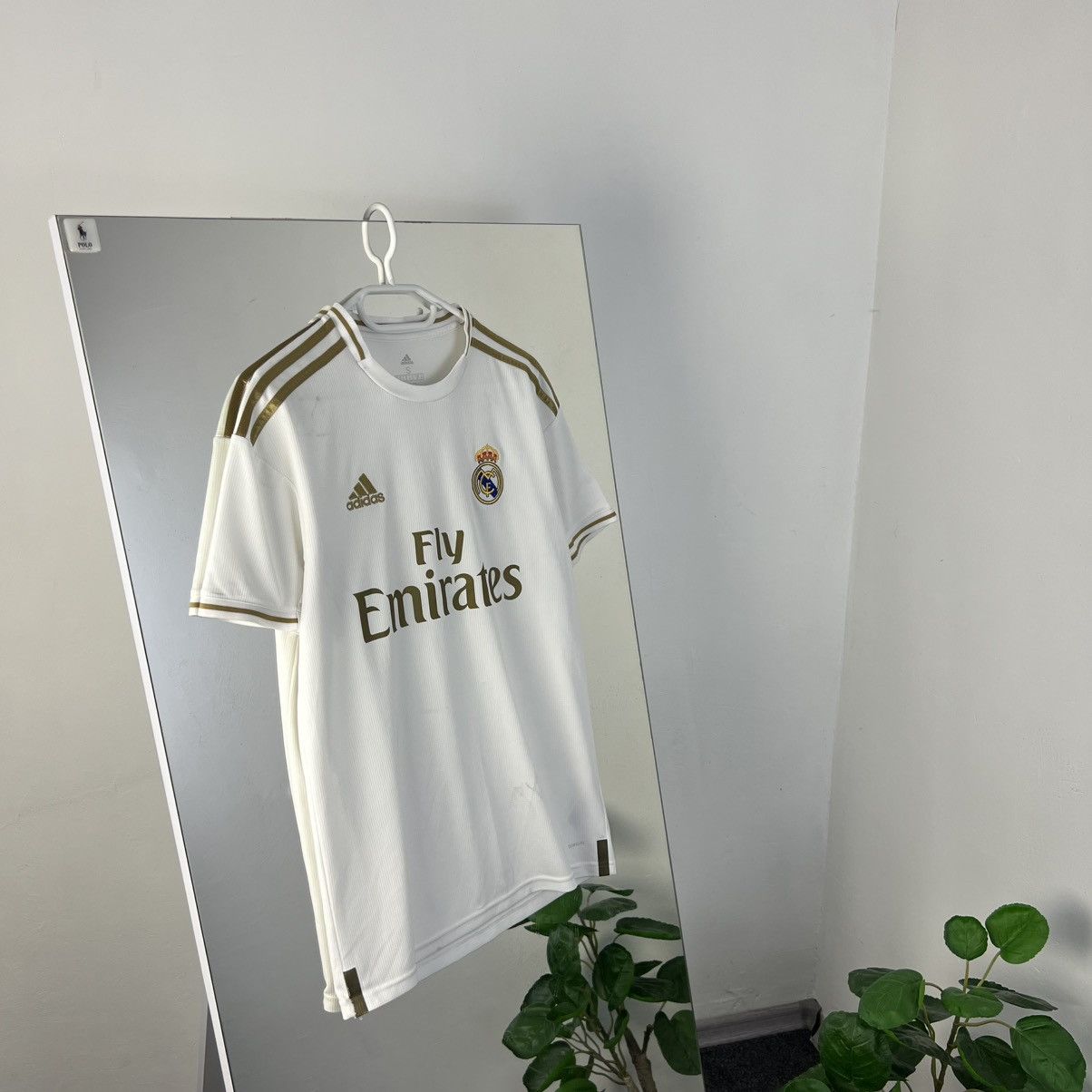 Adidas Vintage Adidas Real Madrid Home Soccer Jersey T-Shirt Size US S / EU 44-46 / 1 - 1 Thumbnail