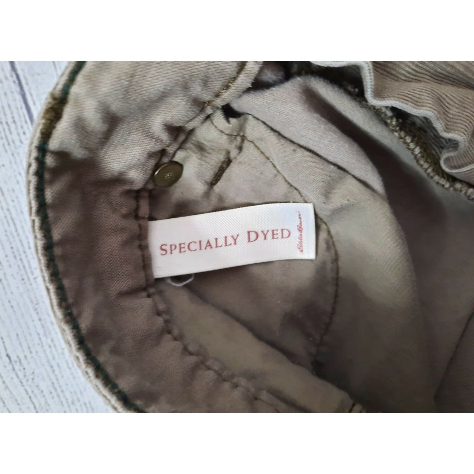 Eddie Bauer VINTAGE Eddie Bauer Pants Womens 12 Corduroy Khaki Flat Front Boot Cut 33x30 Mens, Womens, or Girls? Size 34" / US 12 / IT 48 - 5 Thumbnail