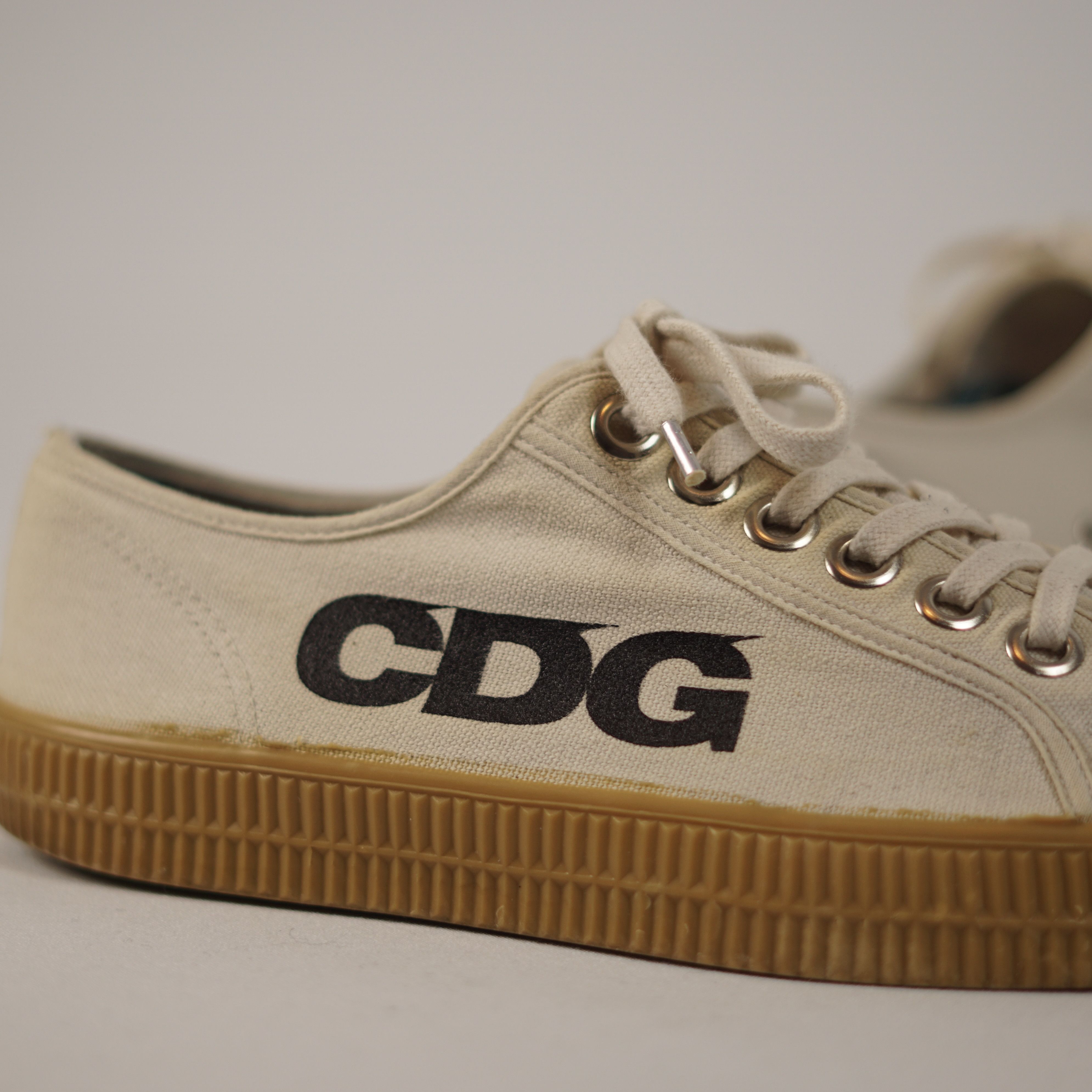 Comme des Garcons CDG × Novesta Canvas Low-Top Sneakers Size US 9 / EU 42 - 6 Thumbnail