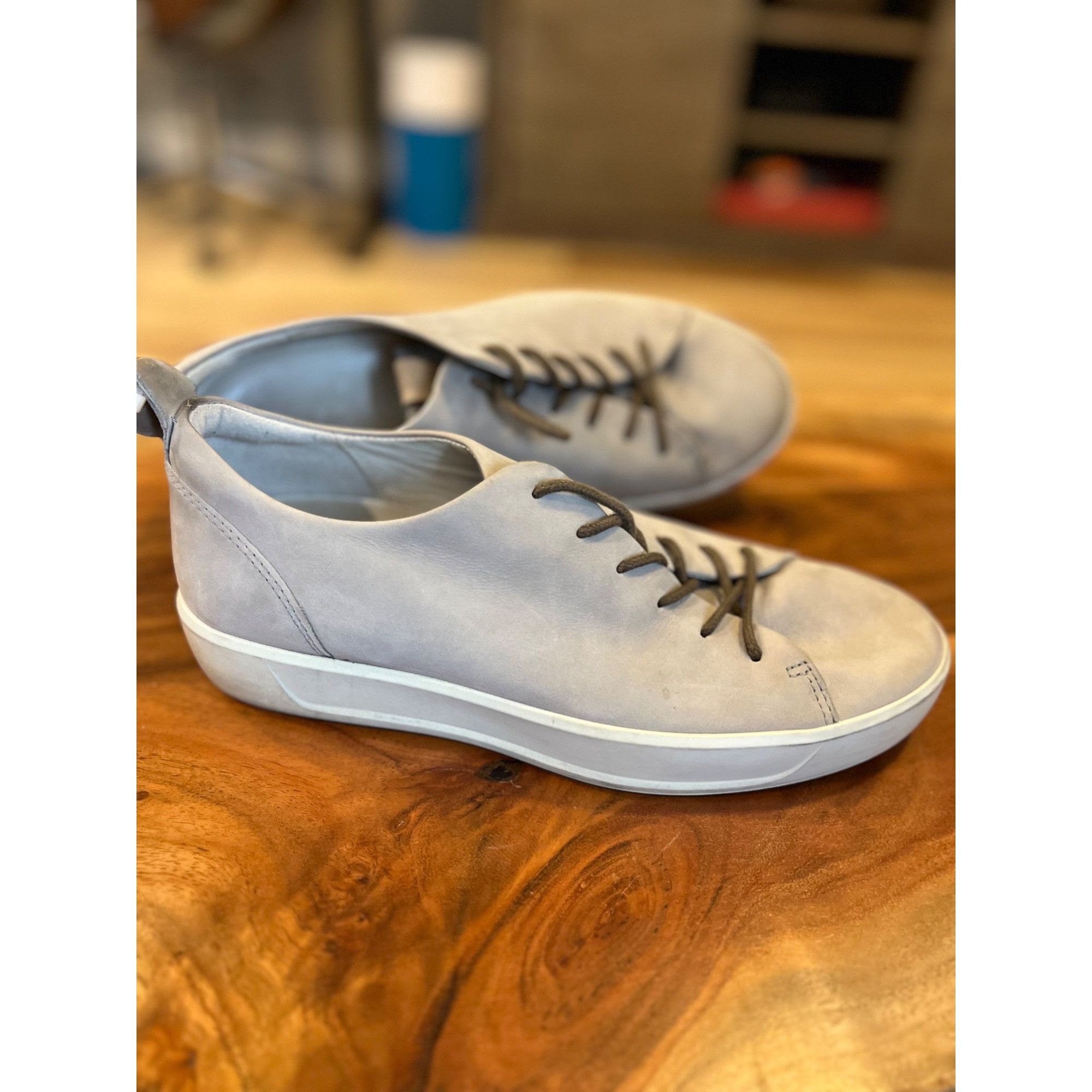 Ecco Ecco Soft Leather Classic Sneaker - Size 40 / 6 Size US 6 / EU 39 - 1 Thumbnail