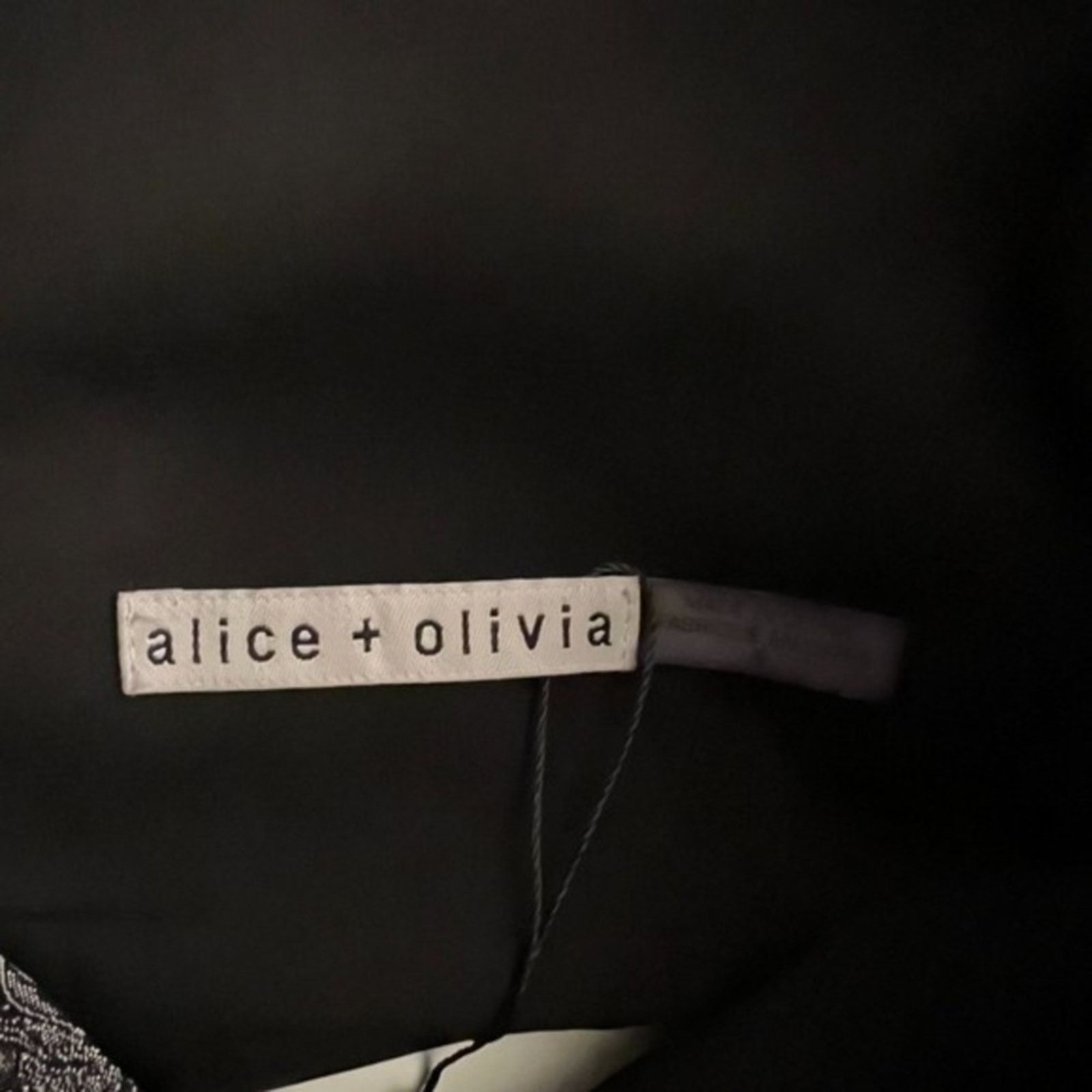 Alice + Olivia ALICE + OLIVIA Lace Pattern Knee-Length Dress, XS Size XS / US 0-2 / IT 36-38 - 7 Thumbnail