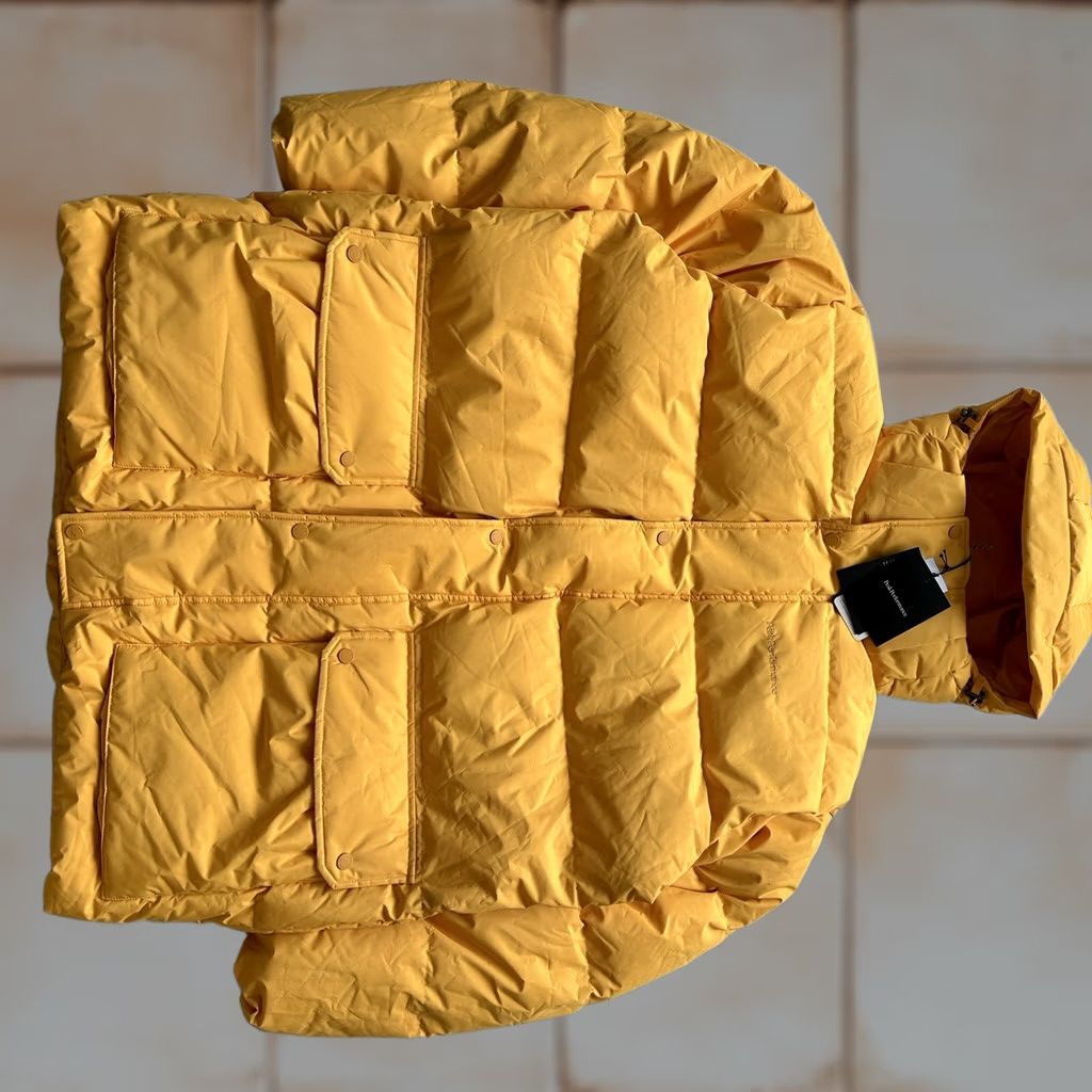 Peak Performance PEAK PERFORMANCE Jacket Down PARKA 2L PUFFER MEN'S XL Outdoor Zip Mid-Length PURE GOLD Vintage: No Size US XL / EU 56 / 4 - 1 Thumbnail