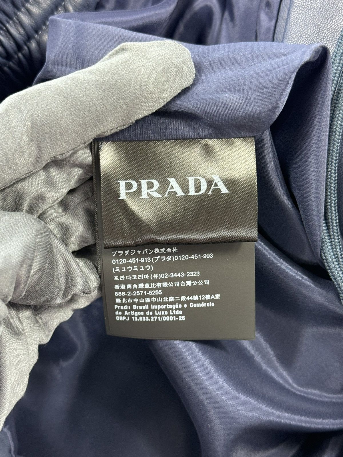 Prada PRADA LEATHER SHORTS Size US 32 / EU 48 - 9 Thumbnail