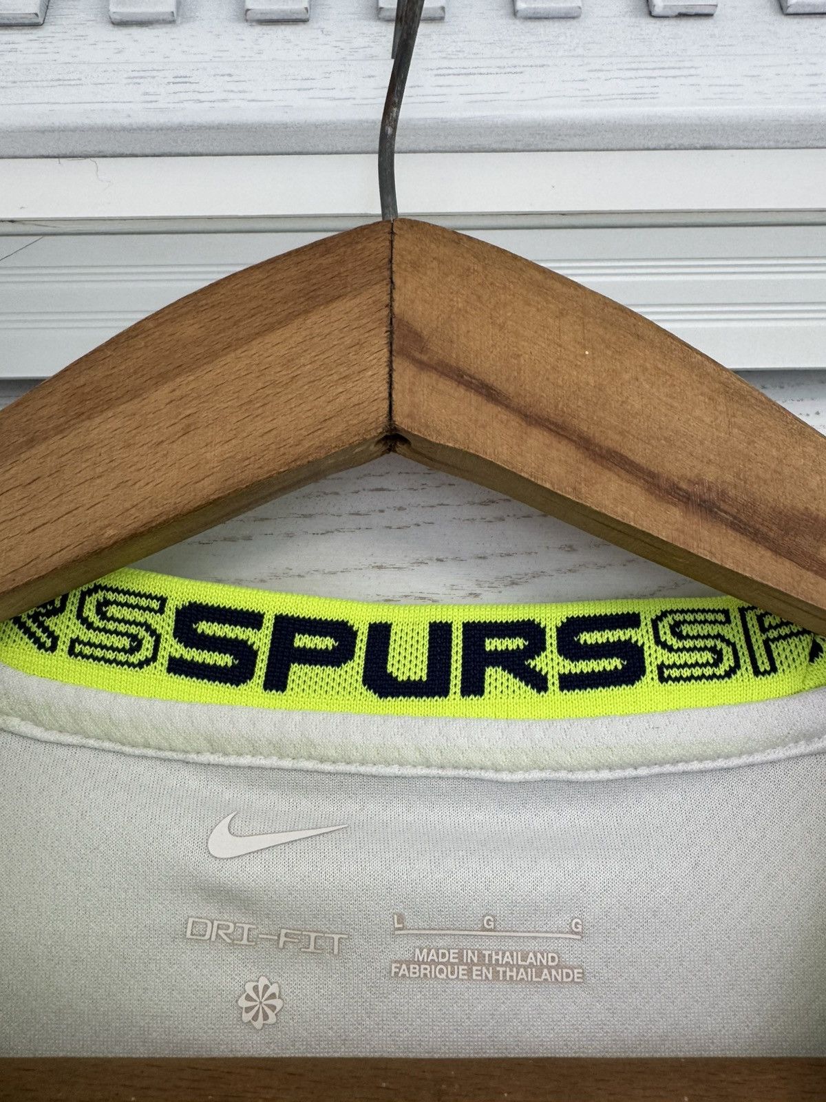 Nike Tottenham Hotspur 2022-2023 Home Soccer Jersey Football Kit Size US L / EU 52-54 / 3 - 18 Thumbnail