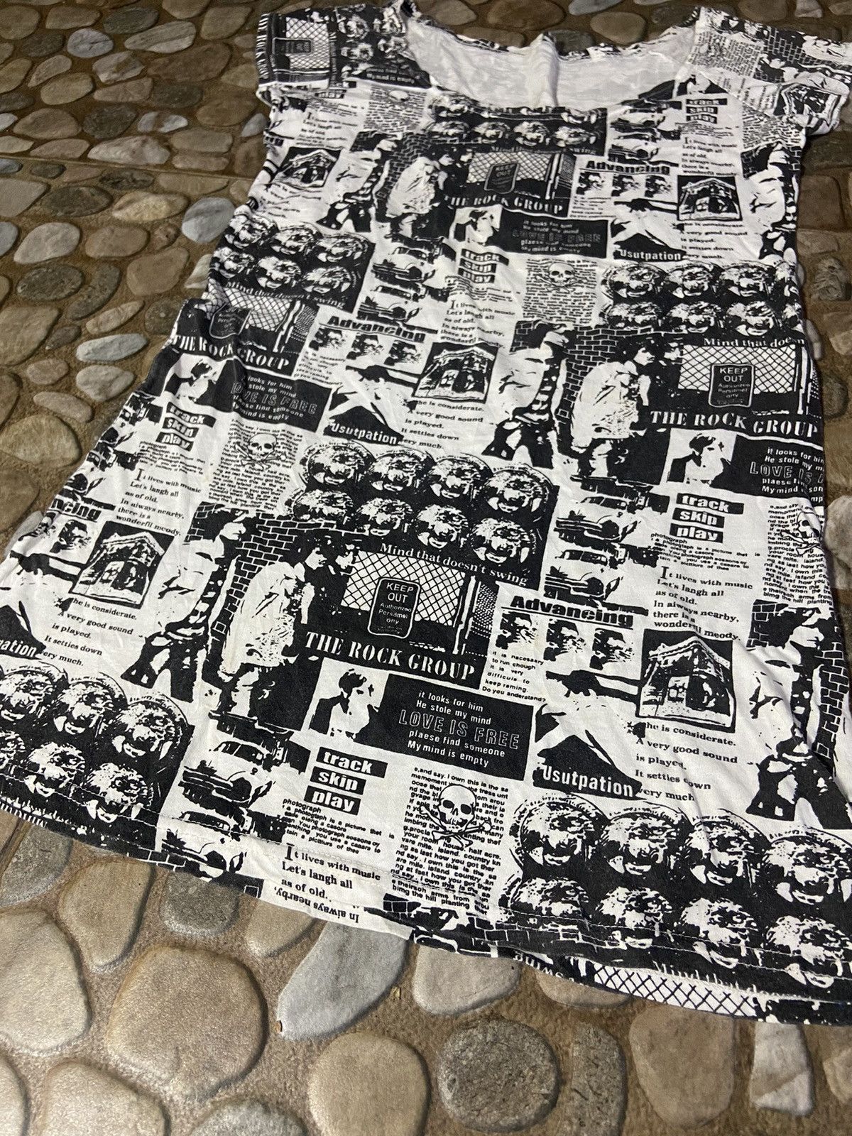 Hysteric Glamour × If Six Was Nine × Japanese Brand VTG Y2K tank top women t-shirt Newspaper full print Size S / US 4 / IT 40 - 2 Thumbnail