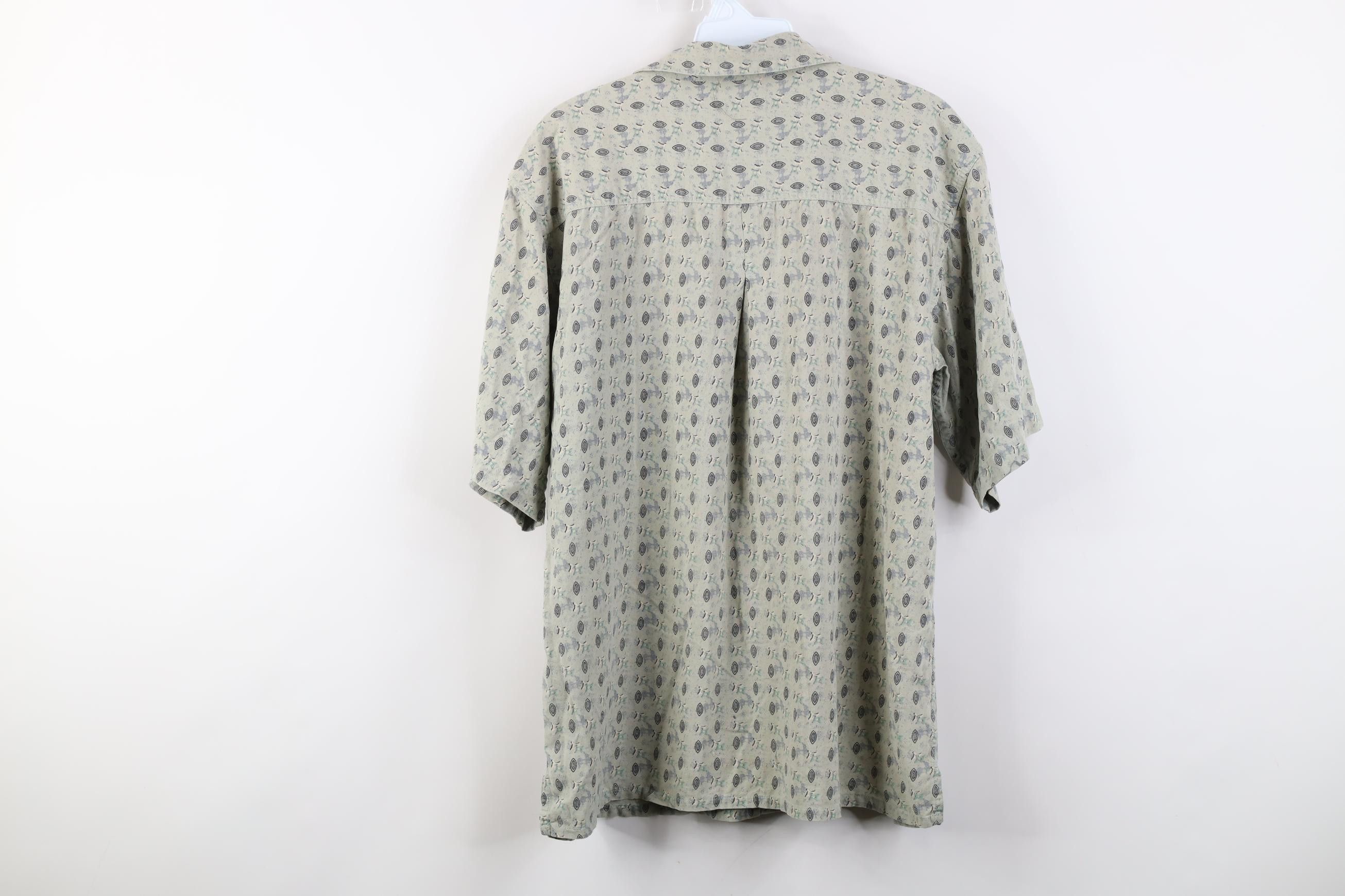 Vintage Vintage 90s Streetwear Short Sleeve Collared Button Shirt Size US L / EU 52-54 / 3 - 13 Thumbnail