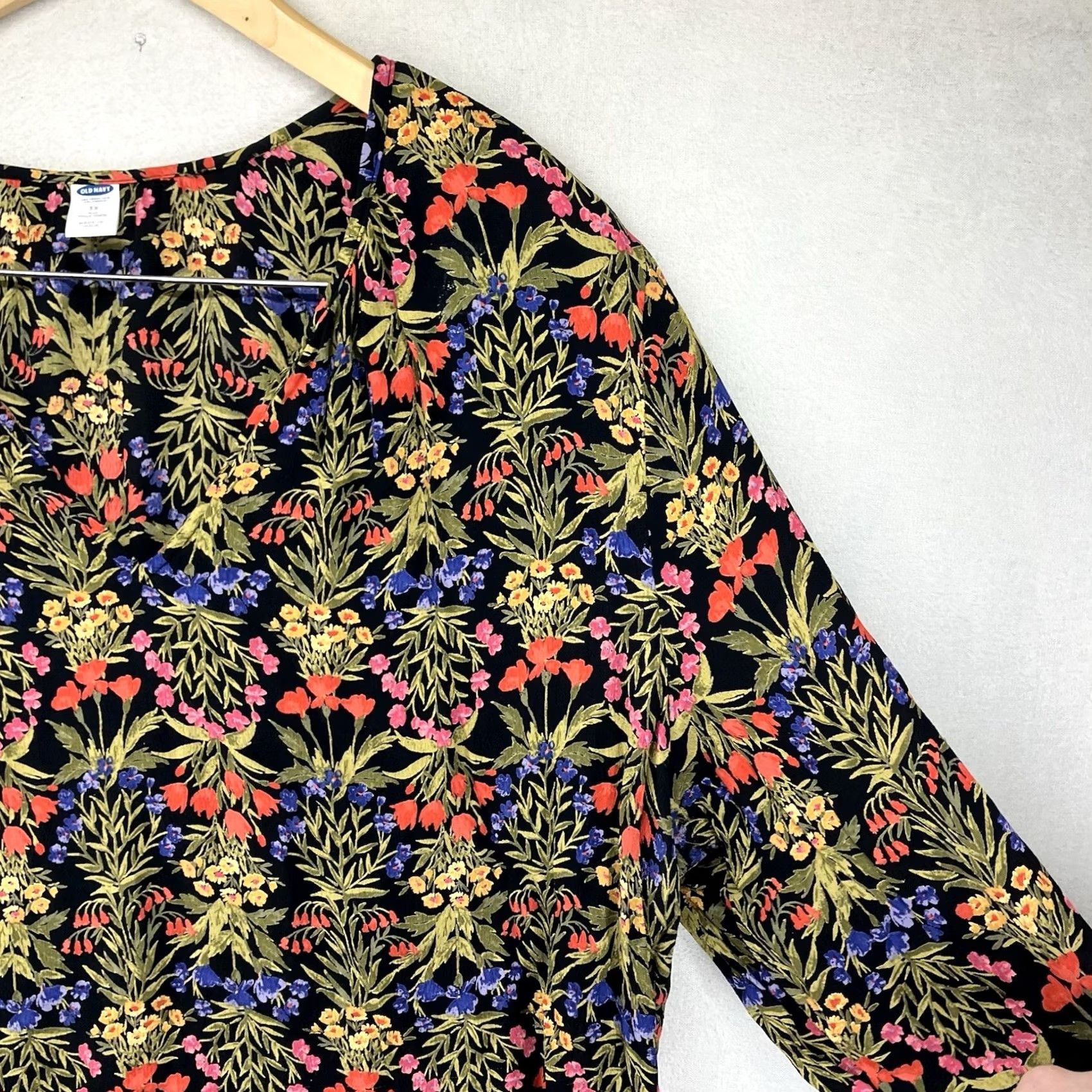 Old Navy VINTAGE? No, not vintage. Old Navy Women's Blouse Shirt? Size XXL / US 16-18 / IT 52-54 - 6 Thumbnail