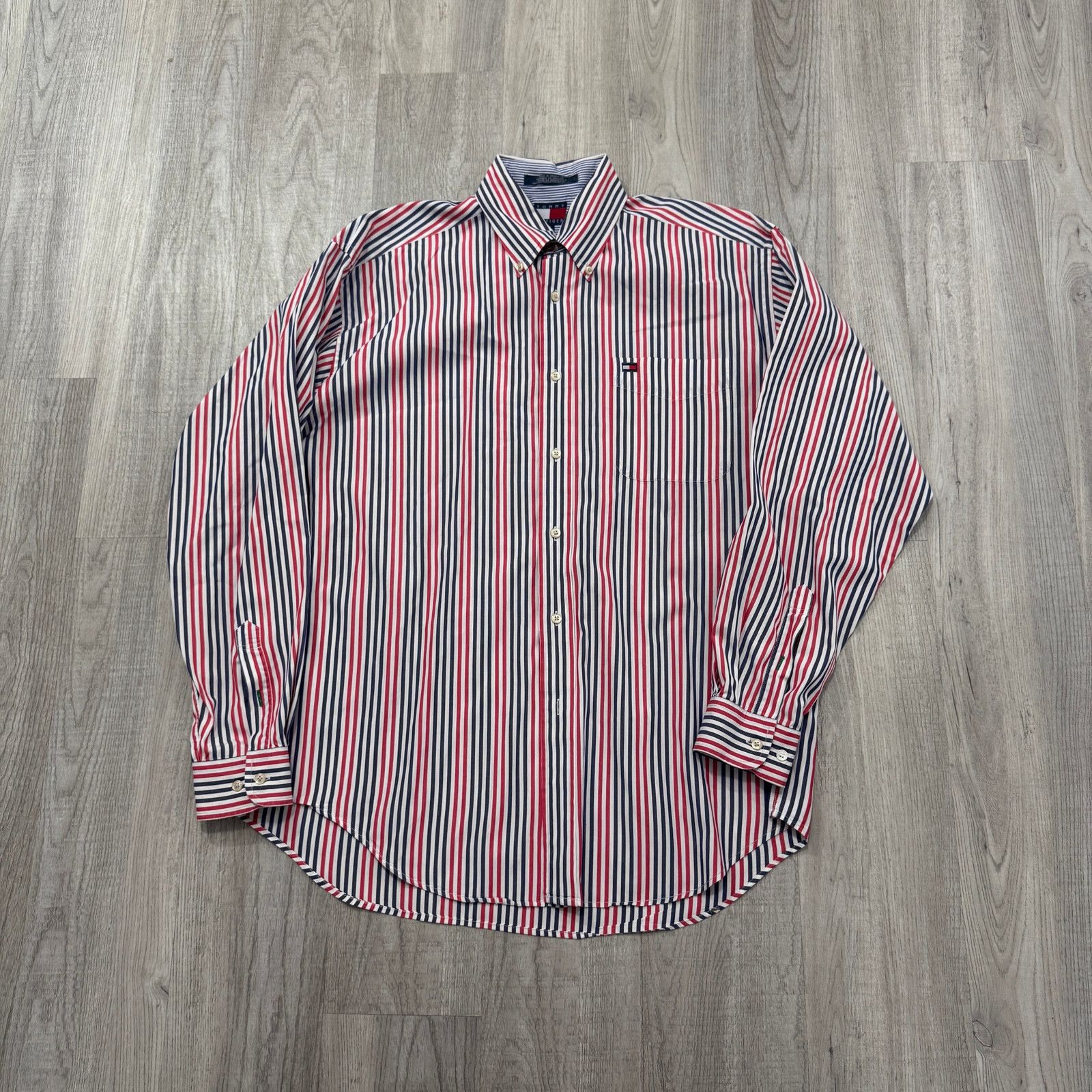 Tommy Hilfiger Vintage Tommy Hilfiger Button Shirt Medium Red Blue Striped Size US M / EU 48-50 / 2 - 2 Thumbnail