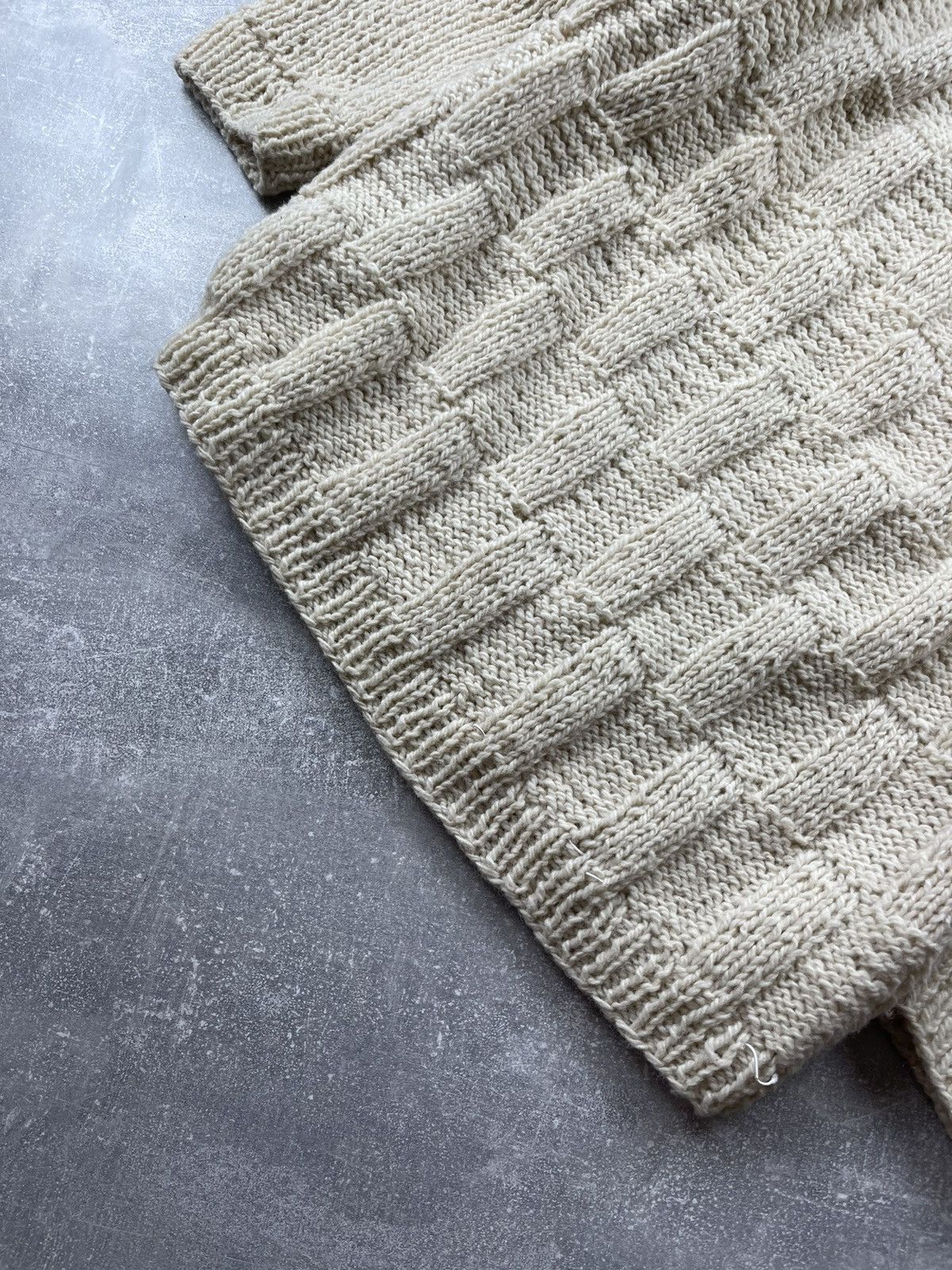 Vintage Vintage AvantGarde Wool Turtleneck Sweater Chunky Cable Knit Size M / US 6-8 / IT 42-44 - 10 Thumbnail