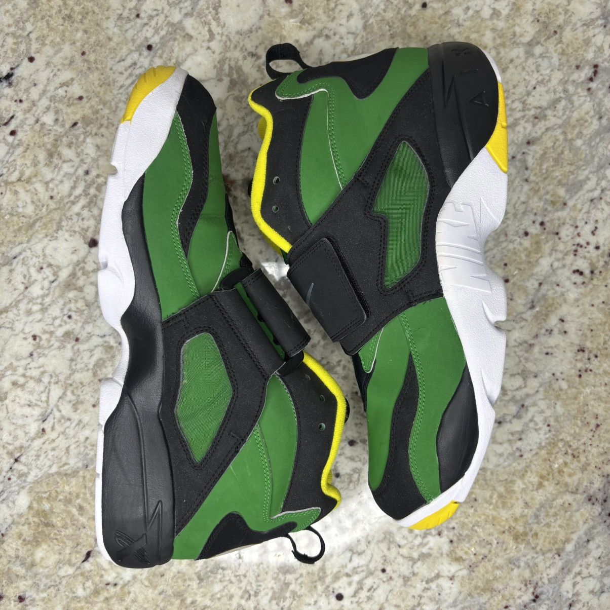 Nike Size 12-Nike Diamond Turf Oregon Ducks light use no box Size US 12 / EU 45 - 15 Thumbnail