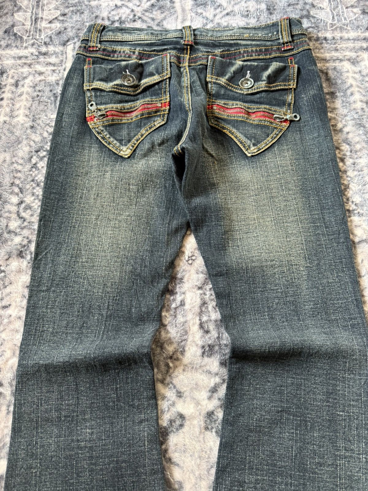 If Six Was Nine B.C.B.G Japan Gun Pocket Muddy Wash Flared Jeans Size US 29 - 3 Thumbnail