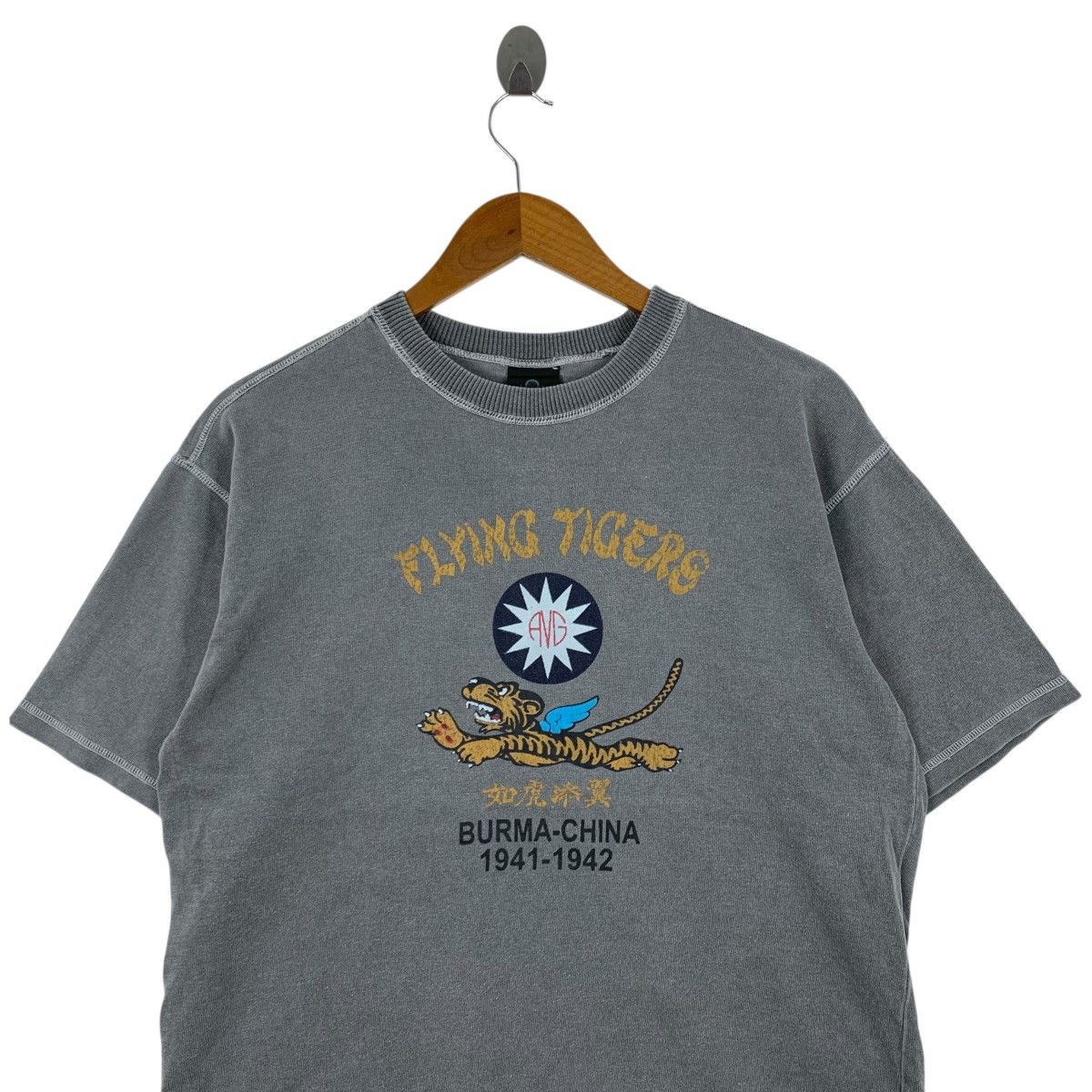 Vintage FLYING TIGERS By HOUSTON Burma-China Army Tshirt Size US L / EU 52-54 / 3 - 2 Thumbnail