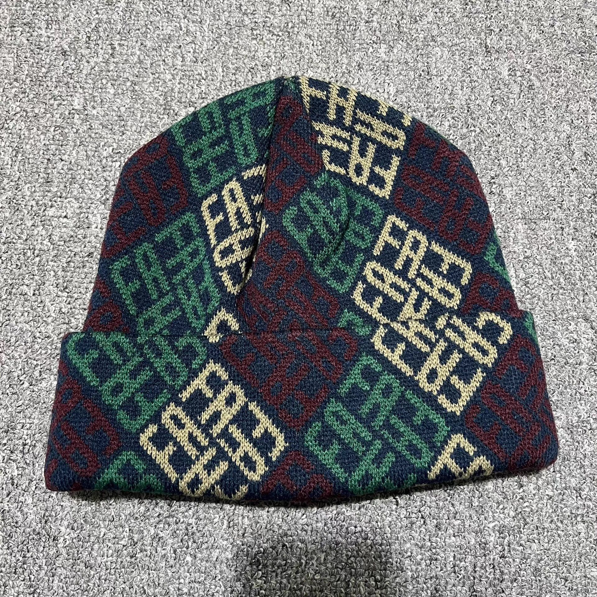 Fucking Awesome Fucking Awesome Old Money Style Knitted Beanie。 Q7 Size ONE SIZE - 4 Thumbnail