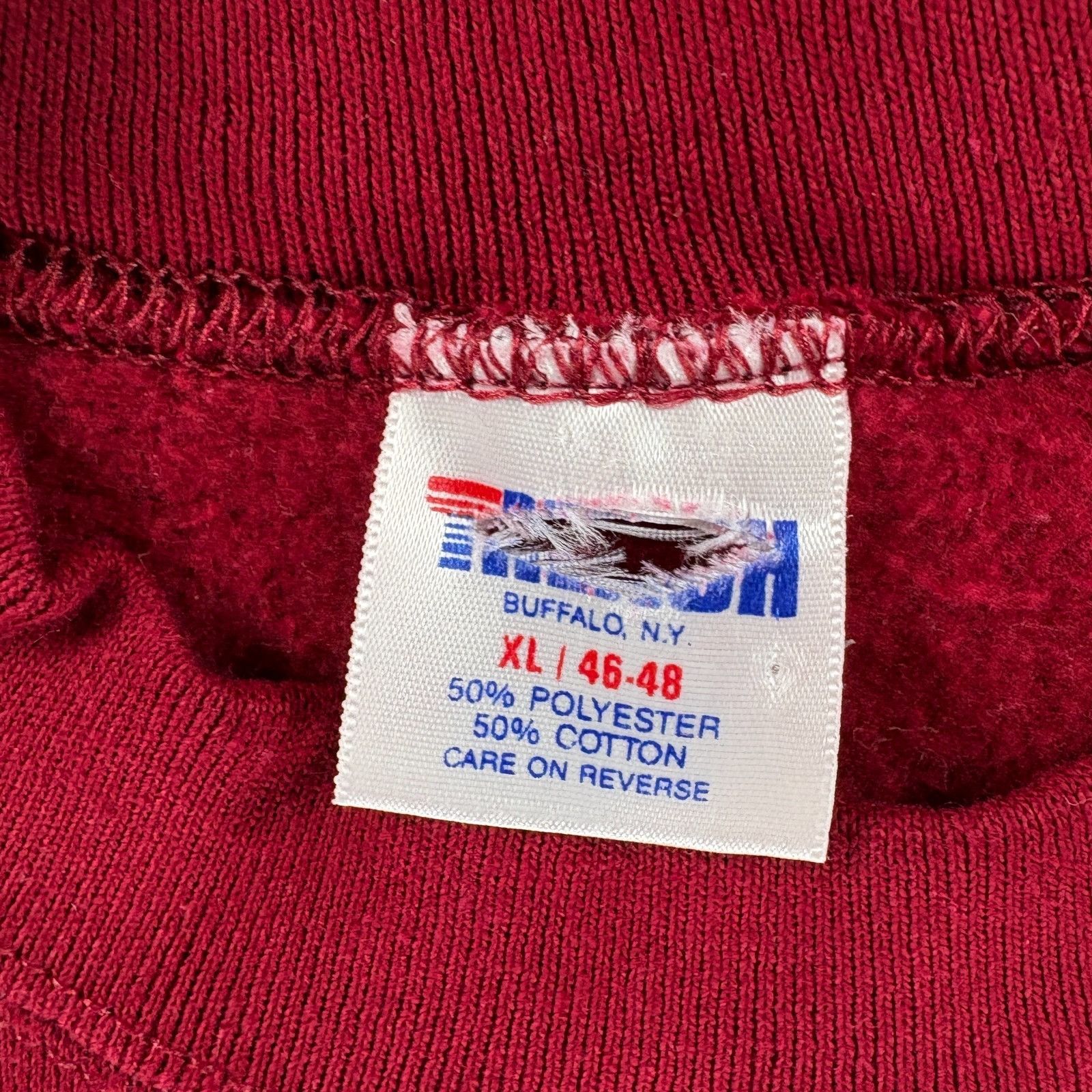 Other Vintage 90s American Sports Sweatshirt XL USA Made Crewneck Size US XL / EU 56 / 4 - 5 Thumbnail