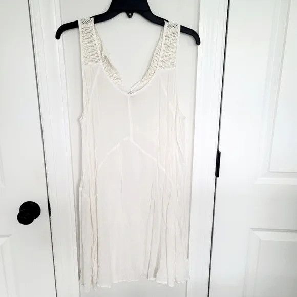 Lovers and Friends Sleeveless Keyhole Gauzy Crochet Trim Trapeze & Swing Dress Size S / US 4 / IT 40 - 6 Thumbnail