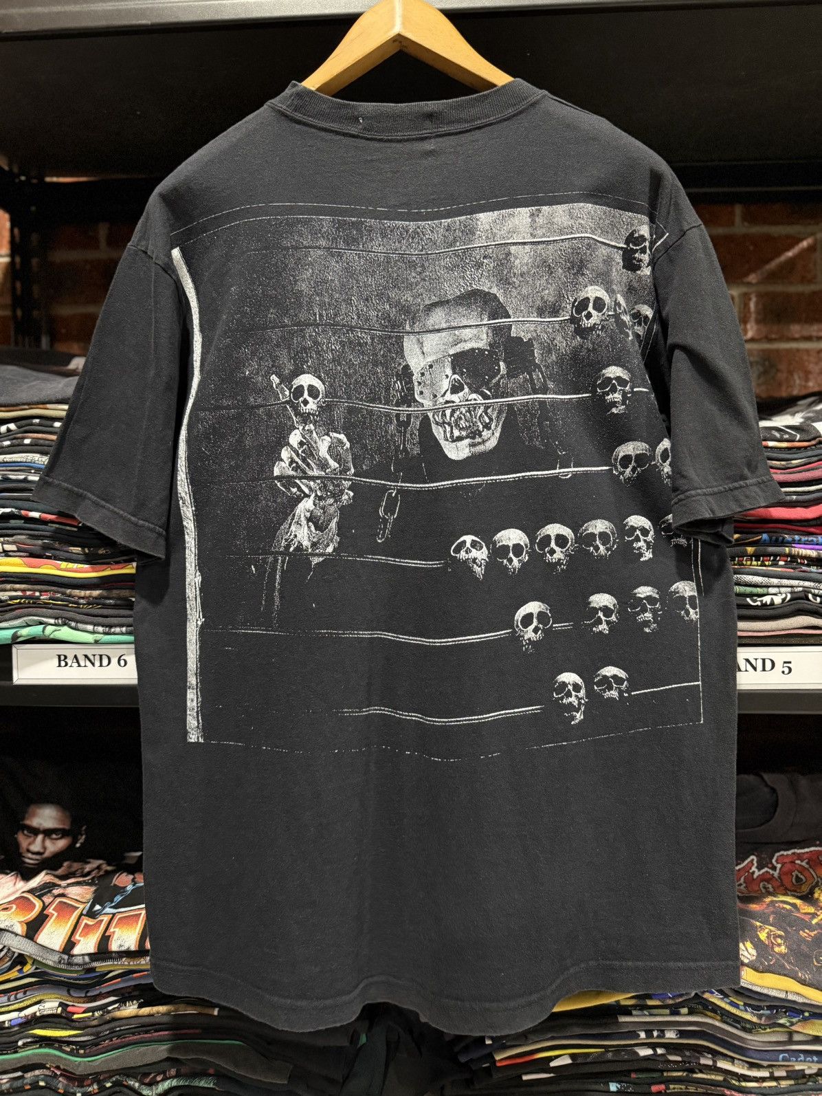 Band Tees Vintage 90s Megadeth Big Mark Backhit Faded Tee Size US L / EU 52-54 / 3 - 2 Thumbnail