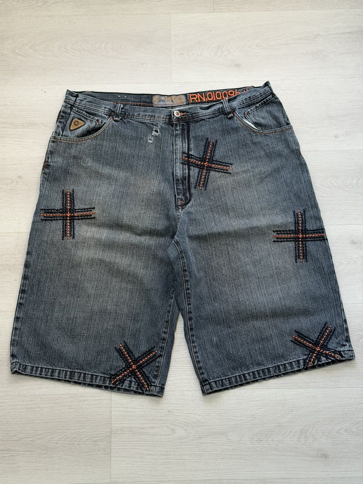 VTG Y2K Akademiks Baggy Jean Shorts Hip-Hop Jorts Size 40