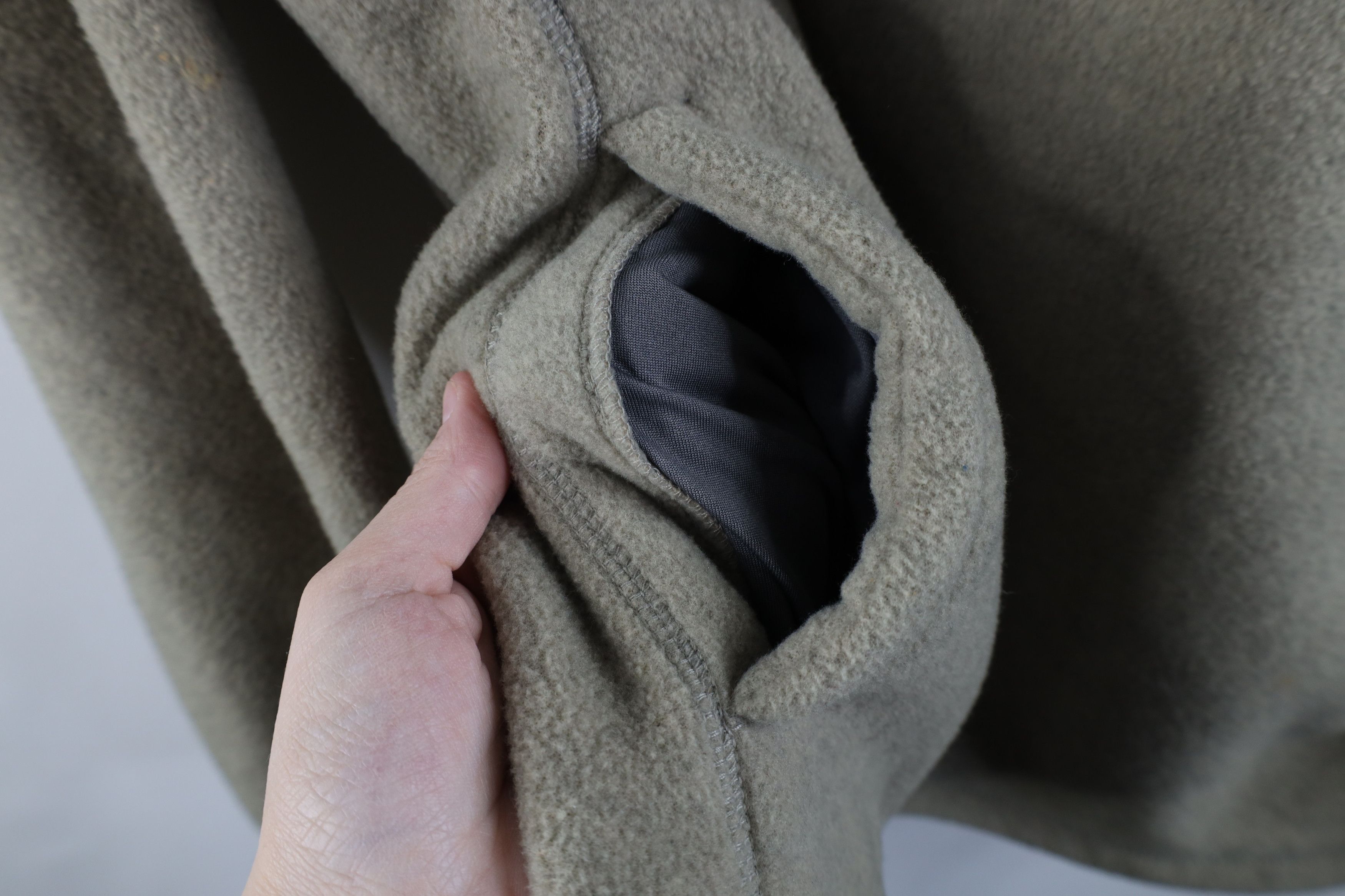 Vintage Vintage 90s Streetwear Fleece Pullover Sweater Beige Size US XXL / EU 58 / 5 - 6 Thumbnail