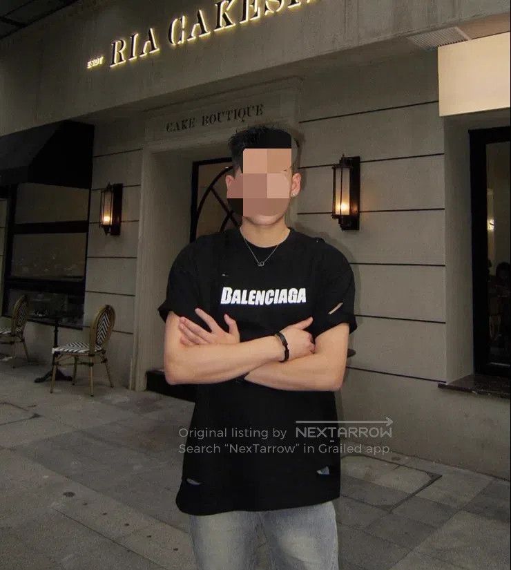 Balenciaga Balenciaga Destroyed Short Sleeve Size US XS / EU 42 / 0 - 1 Thumbnail