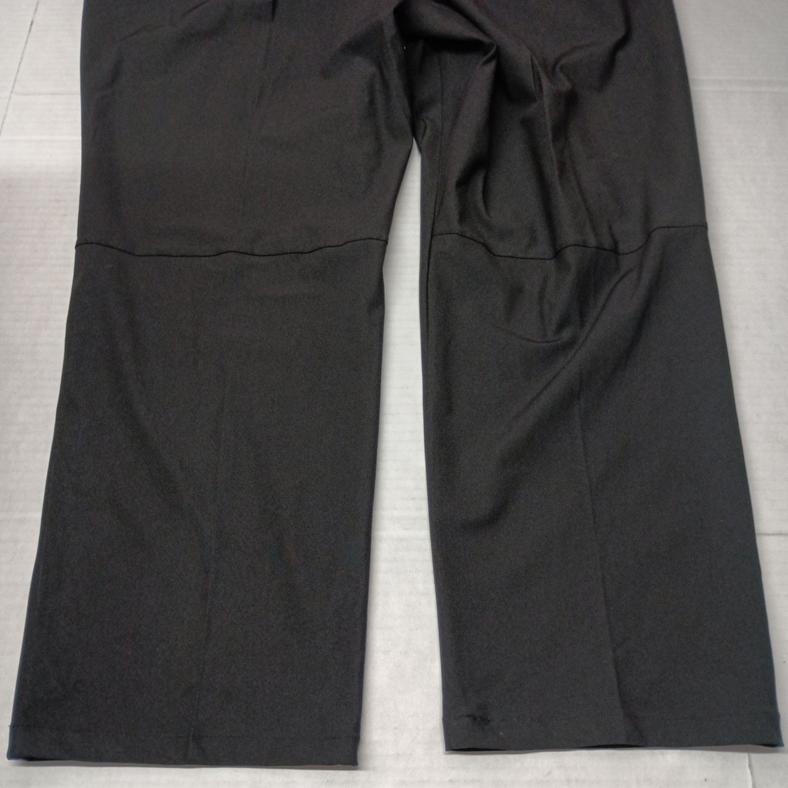 Chaps Chaps Golf Slim Fit Pants Mens 44x30 Black Stretch Waistband Size US 44 / EU 60 - 6 Thumbnail