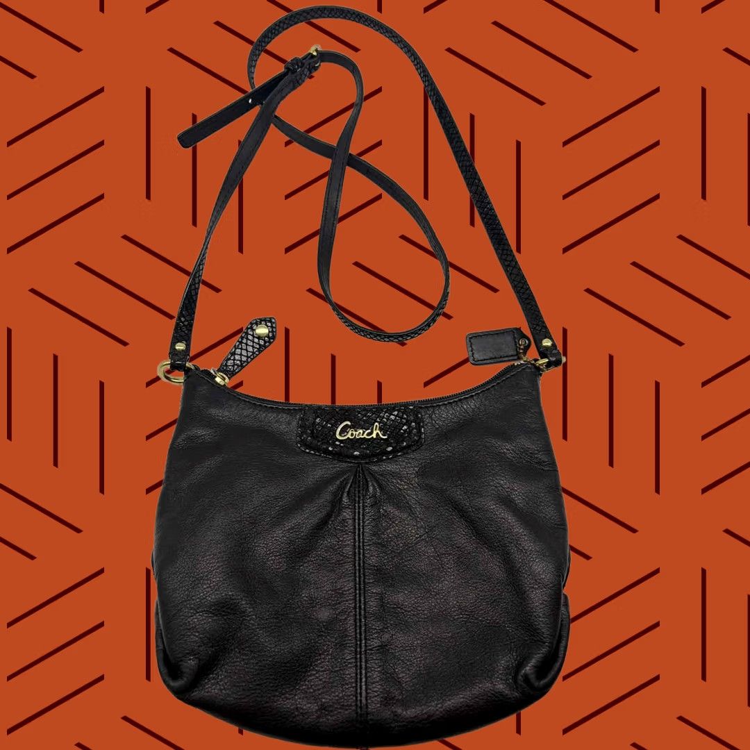 Coach Coach Black Crossbody Size ONE SIZE - 1 Thumbnail