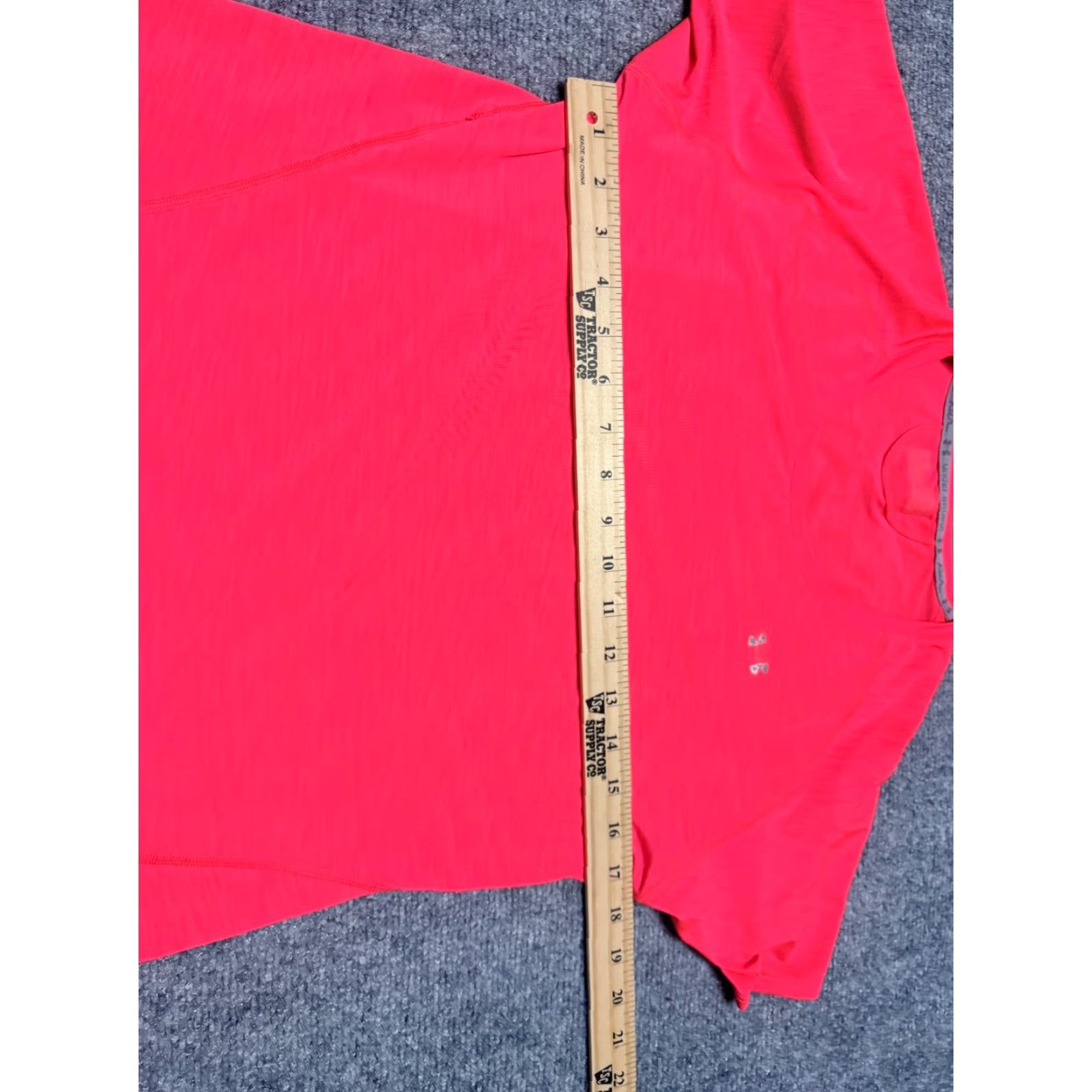 Under Armour Under Armour Shirt Womens Medium Pink Short Sleeve Lightweight Breathable Moisture Wicking Athletic Top Size M / US 6-8 / IT 42-44 - 3 Thumbnail