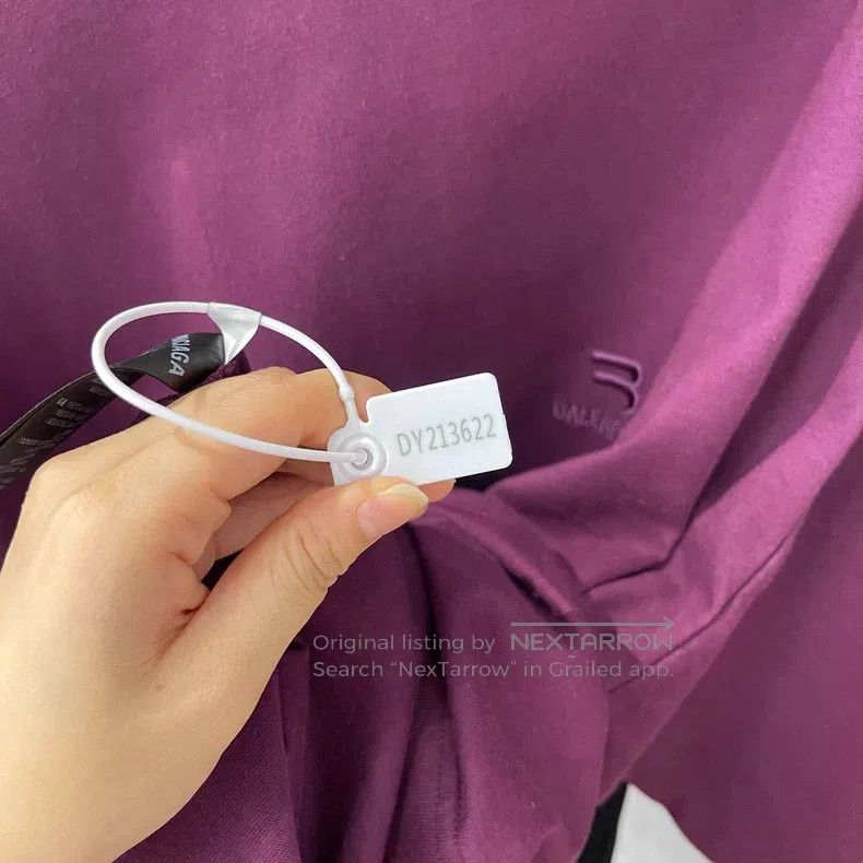 Balenciaga Balenciaga Fake Two-Piece Collar Short Sleeve Size US XS / EU 42 / 0 - 5 Thumbnail