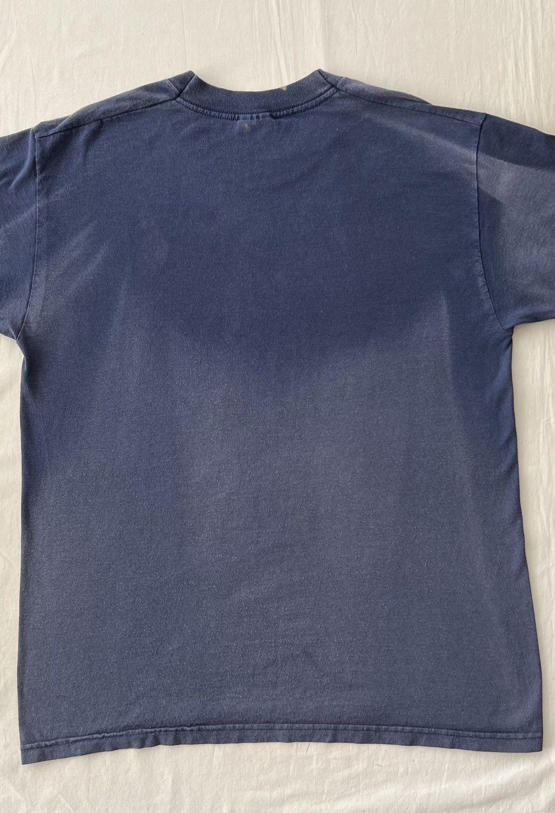 Band Tees Vintage 2000s Deftones Virgin Mary Y2k Faded Navy T-shirt Size US M / EU 48-50 / 2 - 14 Thumbnail