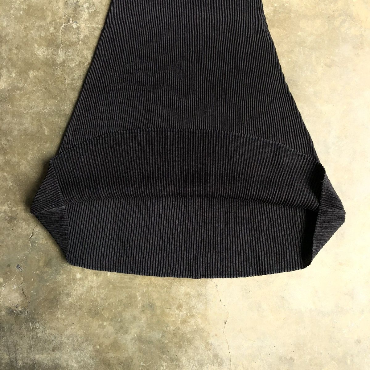 Japanese Brand 2000s Issey Miyake Specchio Pleats Architectural Midi Dress Size M / US 6-8 / IT 42-44 - 10 Thumbnail