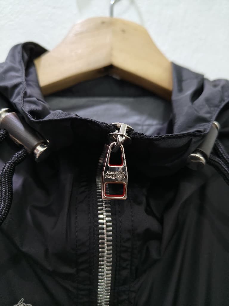 Alexander McQueen alexender mcqueen Floral Printed Nylon Windbreaker Size US M / EU 48-50 / 2 - 6 Thumbnail