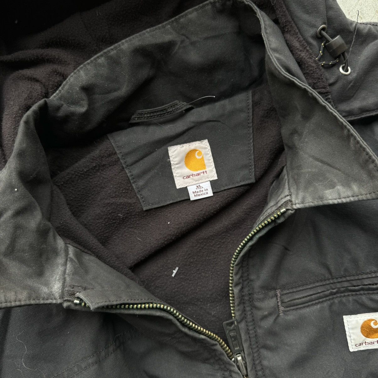 Carhartt × Vintage Vintage Carhartt Black Faded Distressed Jacket Hooded Size US XL / EU 56 / 4 - 4 Thumbnail