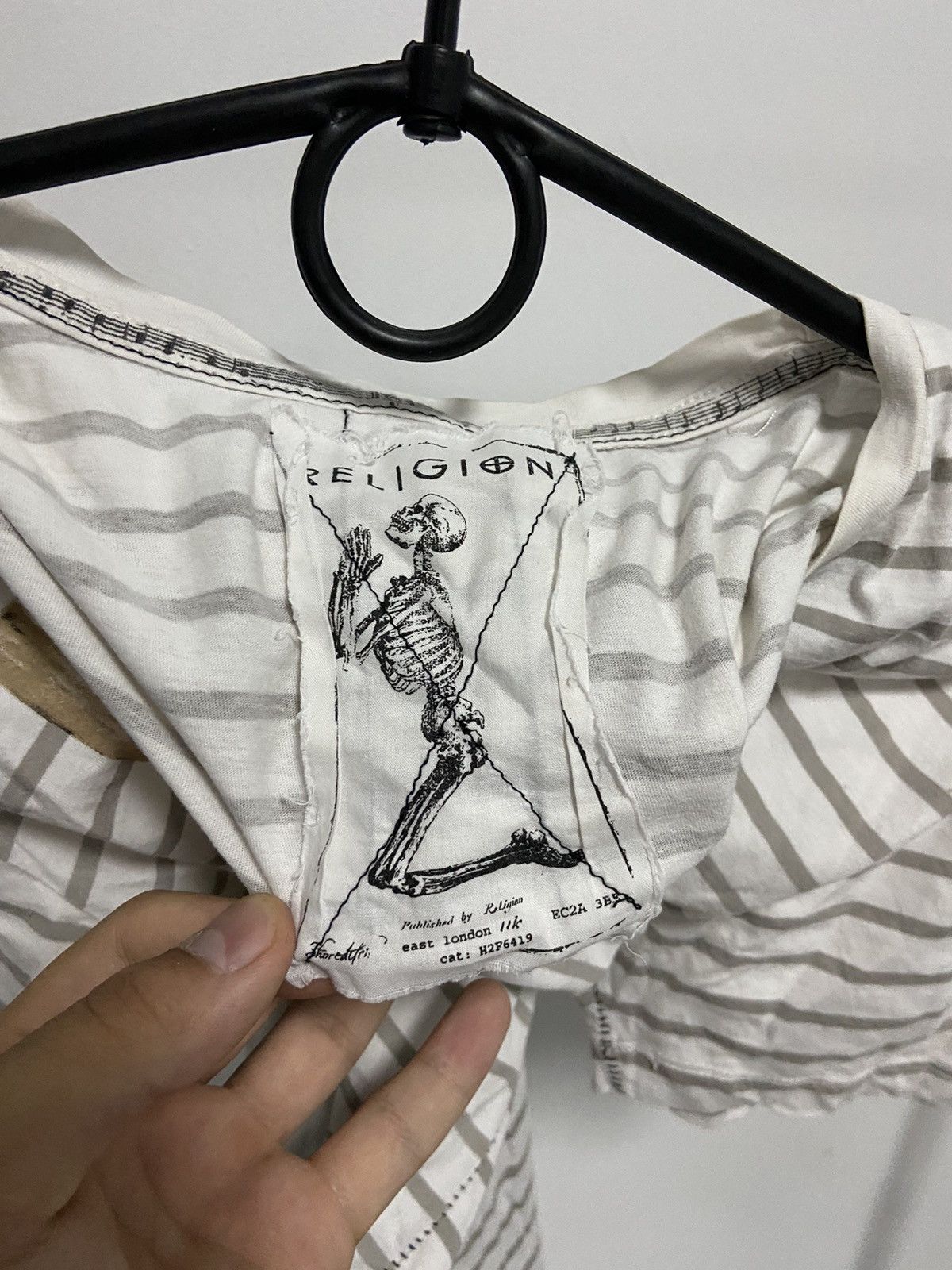Hot Model Sex × Vintage Religion girl big print humor t shirt striped vintage Size US L / EU 52-54 / 3 - 5 Thumbnail