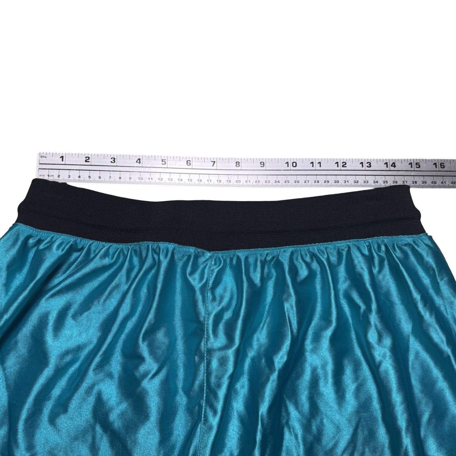 Starter Vintage Starter Vancouver Grizzlies Basketball Shorts L NWT Size US 30 / EU 46 - 4 Thumbnail