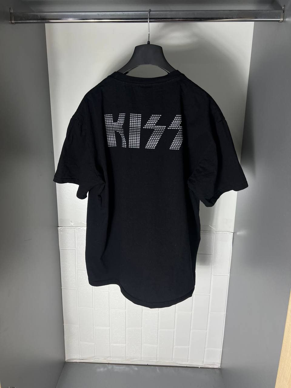 Band Tees VINTAGE KISS WORLD TOUR ROCK T-SHIRT RETRO METAL Y2K 90s USA Size US XL / EU 56 / 4 - 5 Thumbnail