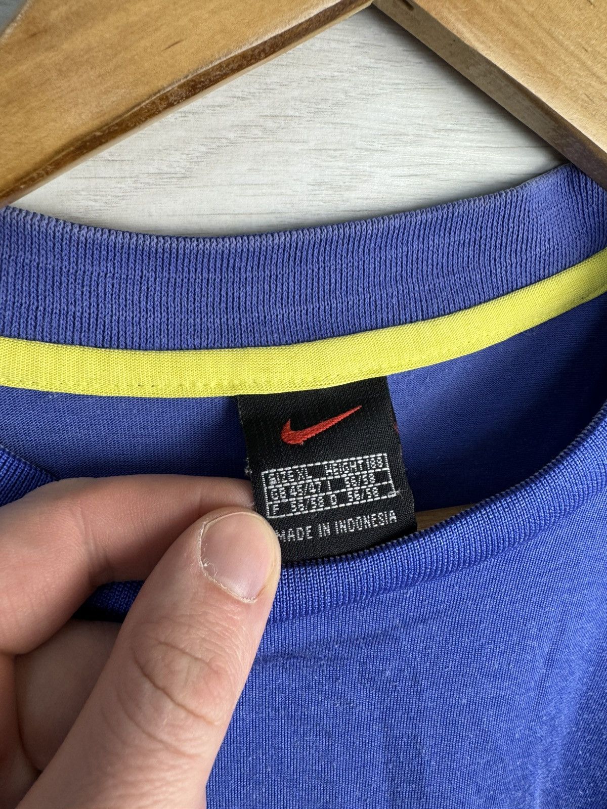 Nike Nike Long Sleeve Shirt Blue Yellow Logo Size US XL / EU 56 / 4 - 3 Thumbnail