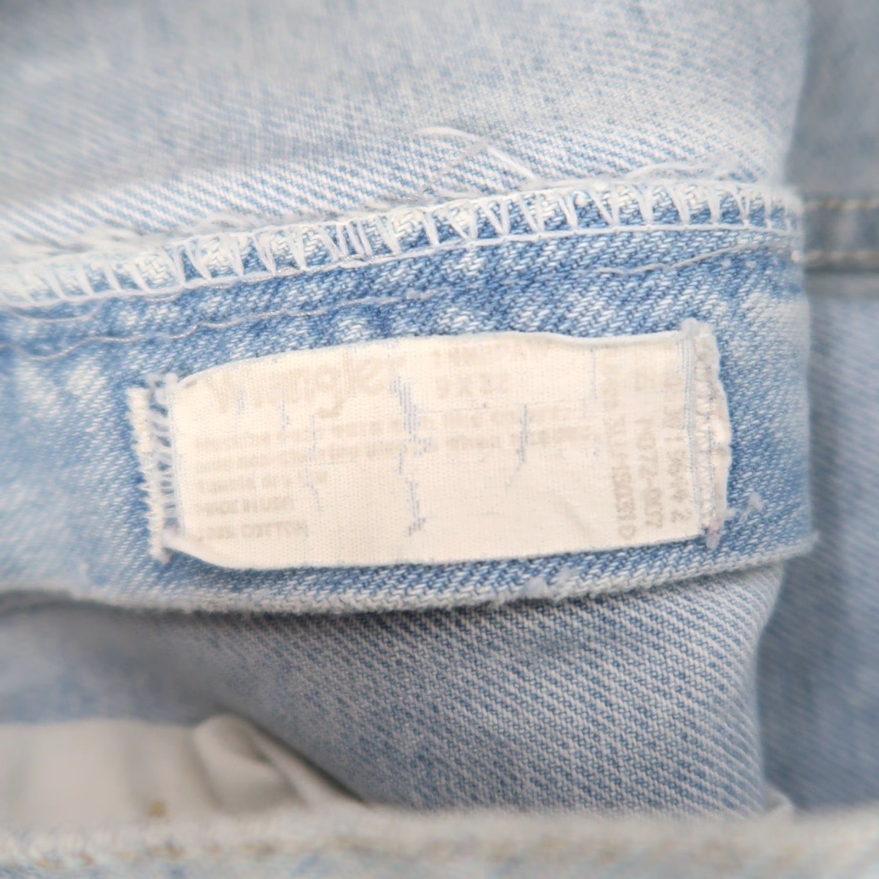 Wrangler VINTAGE Wrangler Light Wash Blue Western High Rise Straight Leg Jeans 80s 90s Womens 28 in Waist 30 in Inseam 9 100% Cotton Denim Np back pockets Size 30" / US 8 / IT 44 - 4 Thumbnail