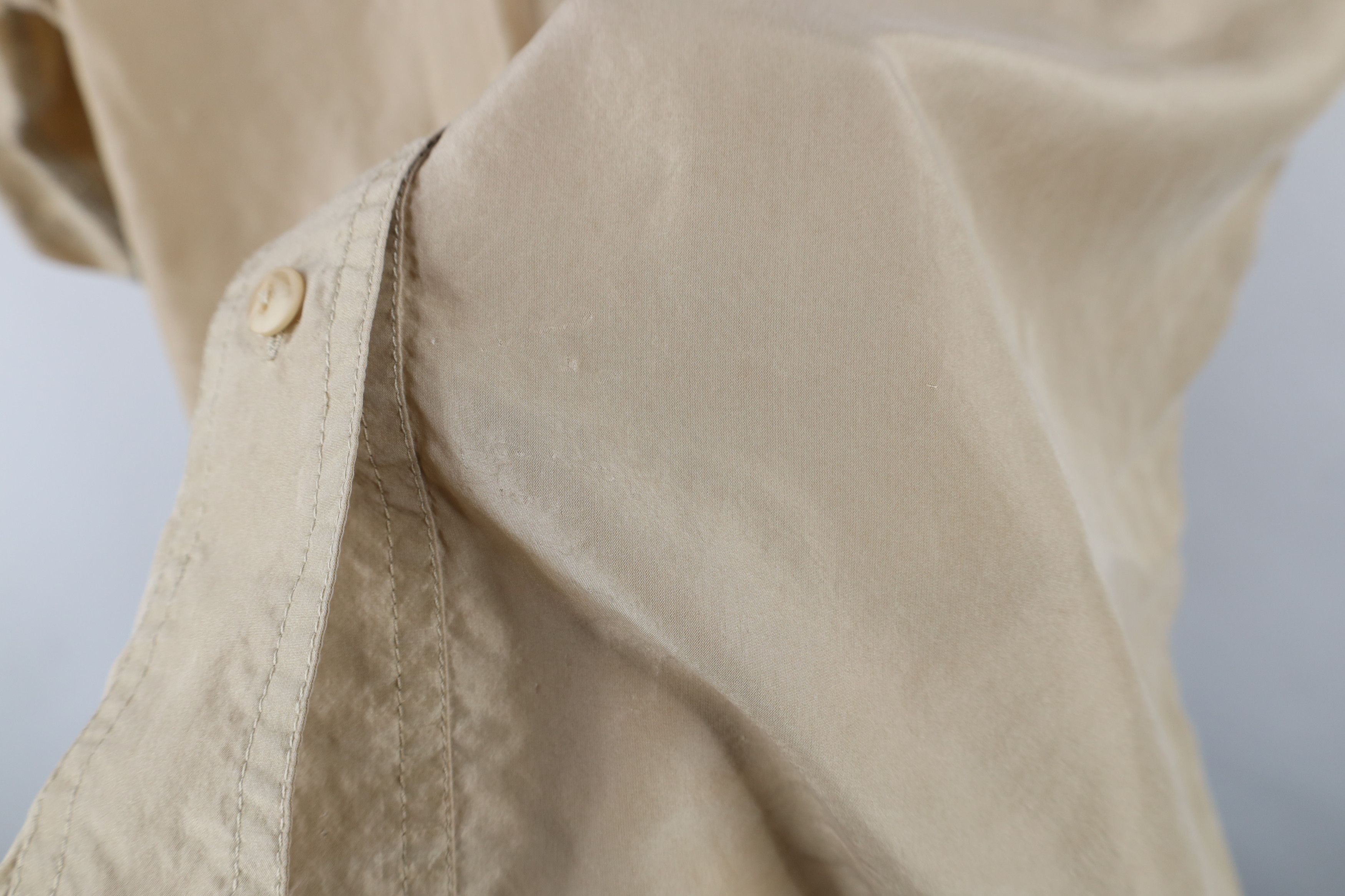 Vintage Vintage 90s Streetwear Silk Short Sleeve Button Shirt Gold Size US L / EU 52-54 / 3 - 5 Thumbnail