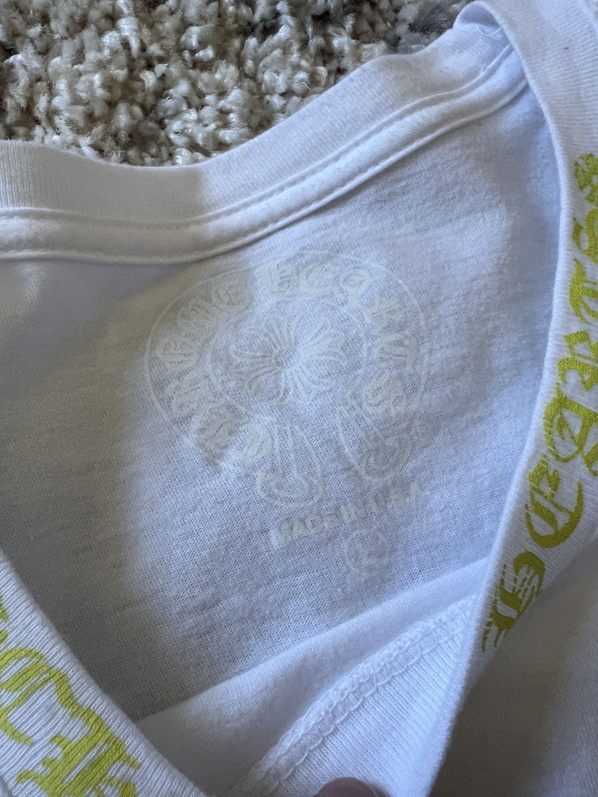 Chrome Hearts Chrome Hearts Neck Logo Longsleeve White Neon Size Large Size US L / EU 52-54 / 3 - 4 Thumbnail