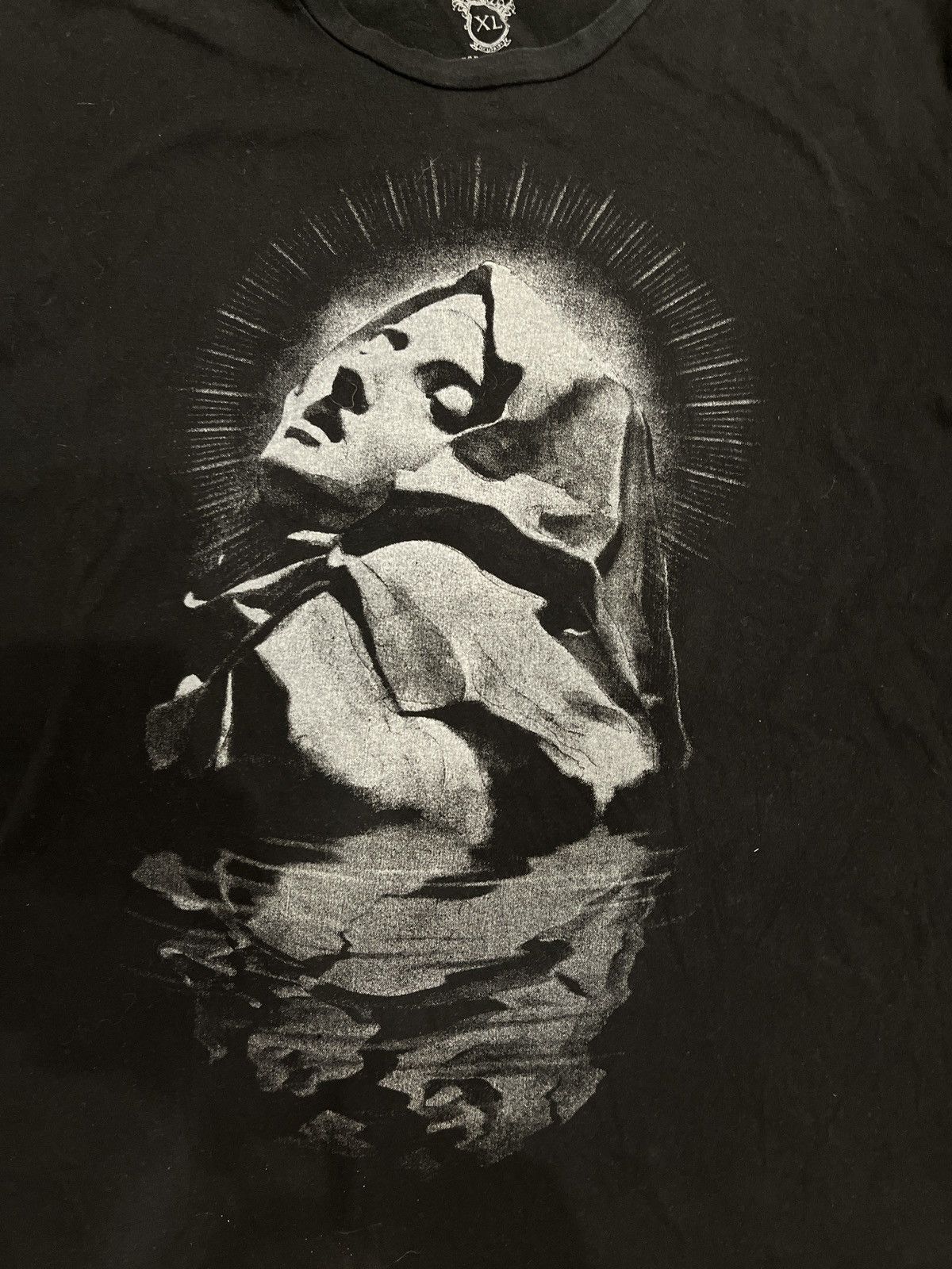 Japanese Brand Tee The Library Mary logo print Size US XL / EU 56 / 4 - 2 Thumbnail
