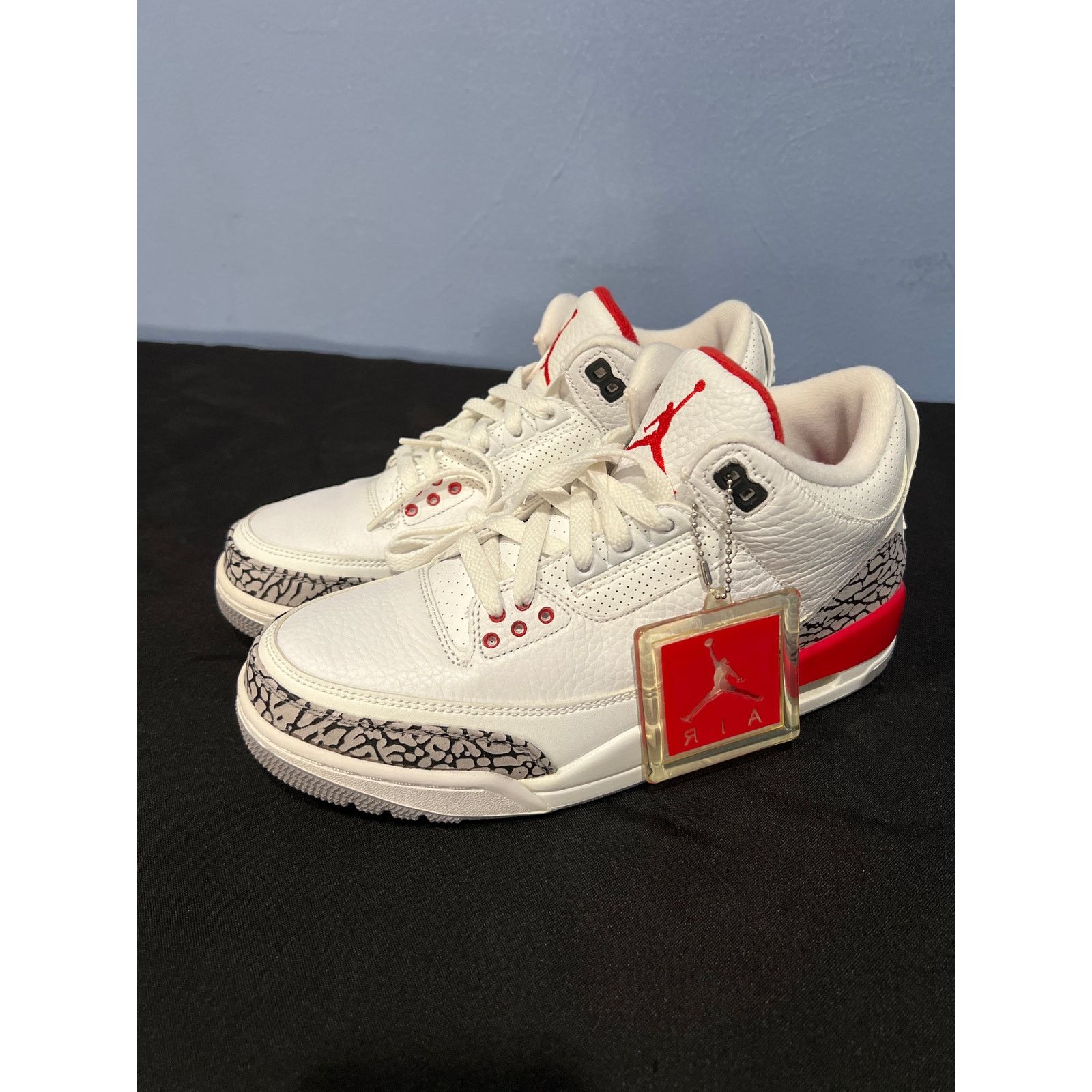 Jordan Brand Jordan 3 White Cement 136064-116 sz 7.5 Size US 7.5 / EU 40-41 - 1 Thumbnail