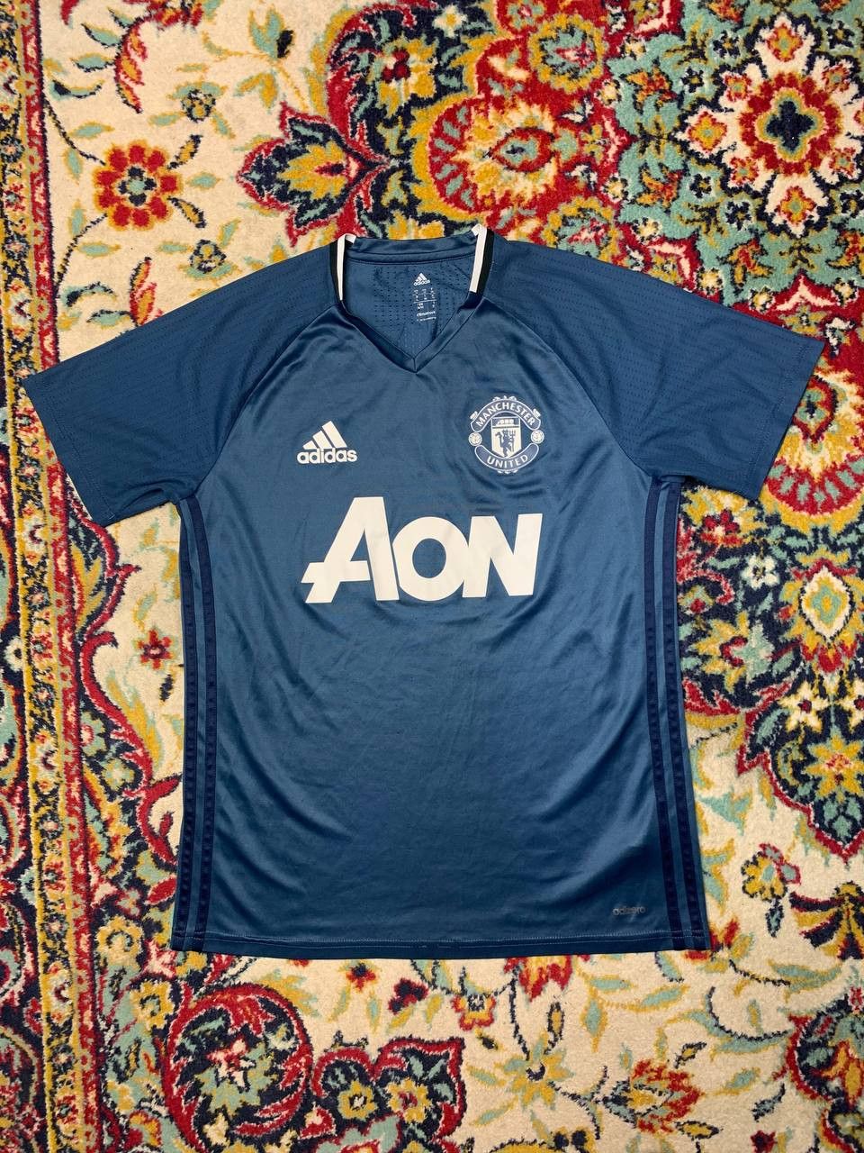 Adidas MANCHESTER UNITED 2016 2017 TRAINING SHIRT SOCCER JERSEY Size US M / EU 48-50 / 2 - 1 Thumbnail