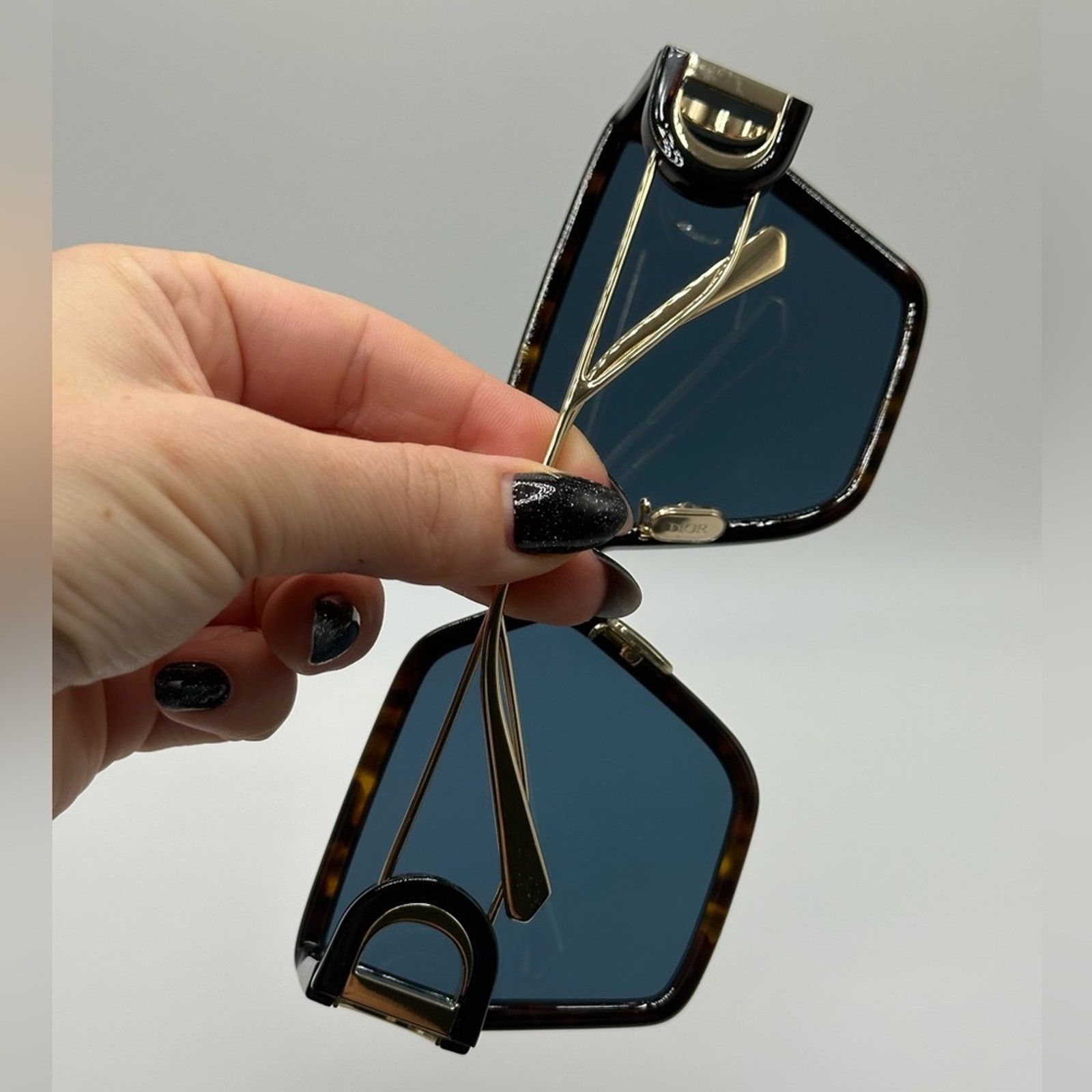 Dior NEW Dior Sunglasses 30MONTAIGNE BU 22B0 Dark Havana Blue Size ONE SIZE - 8 Thumbnail