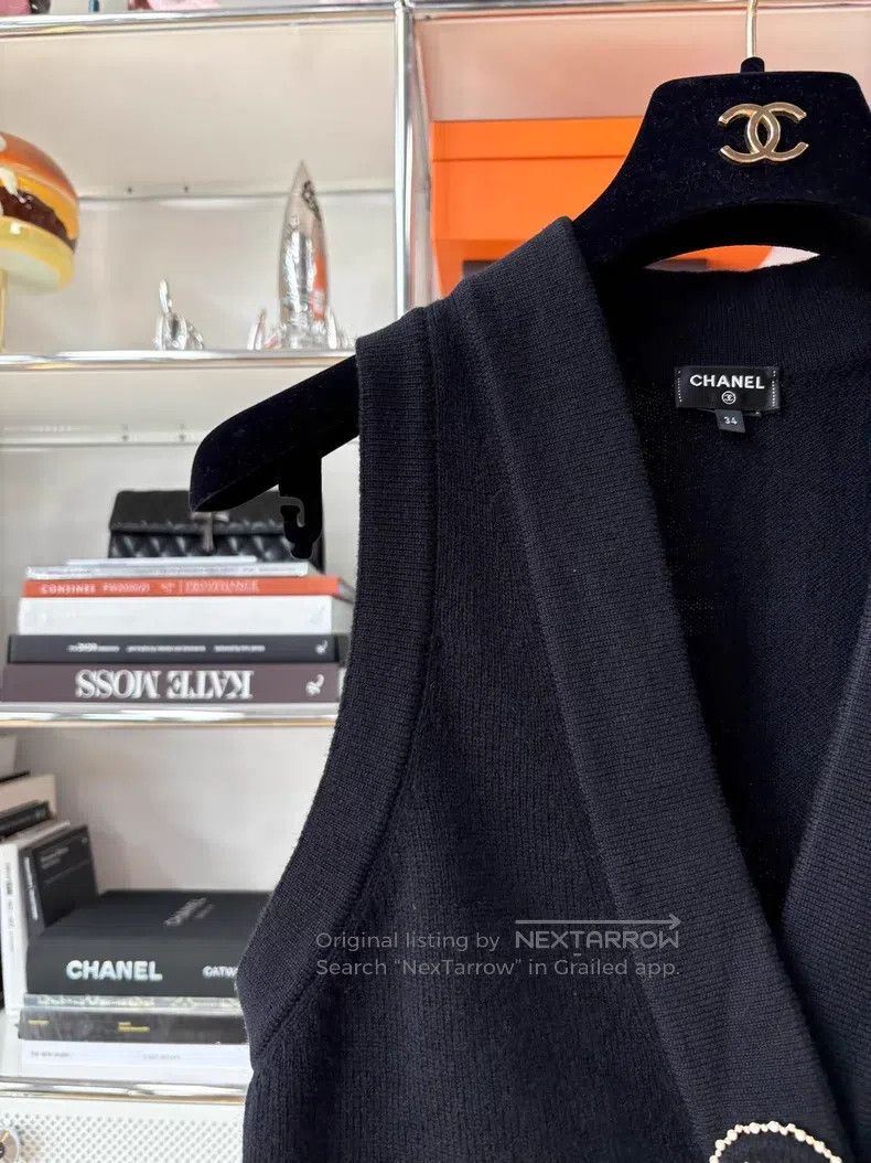 Chanel Chanel 22A exquisite handicraft workshop deep V-neck knitt Size XXS / US 00 / IT 34 - 2 Thumbnail