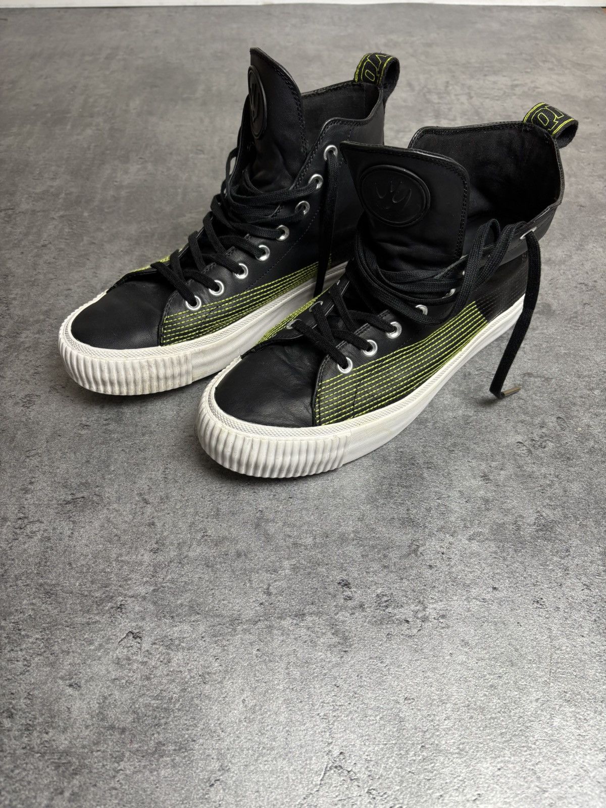 Alexander McQueen Alexander mcgueen high sneakers Size US 10 / EU 43 - 2 Thumbnail