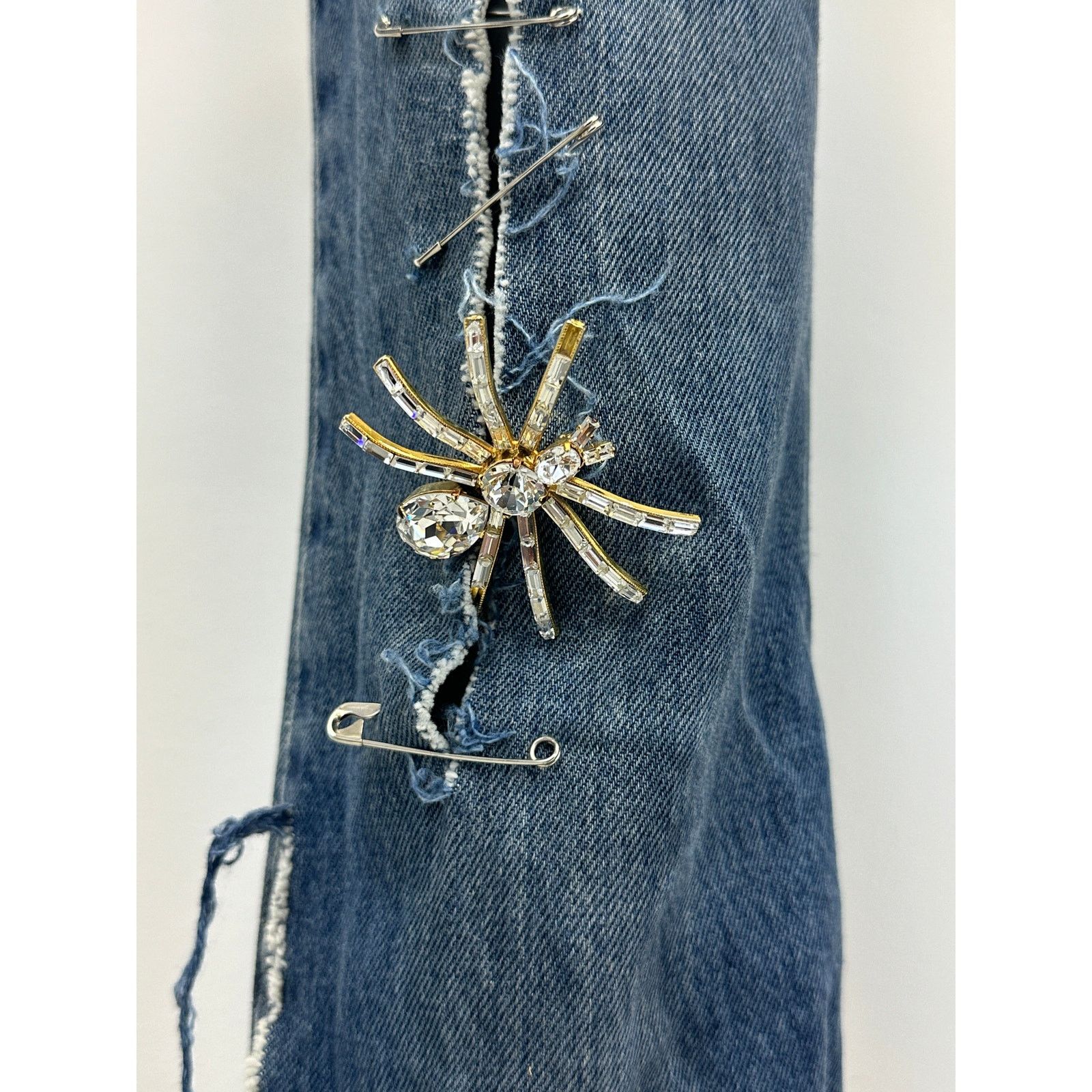 Dolce & Gabbana S/S 2001 Dolce & Gabbana safety pin punk jeans with broches Size 27" / US 4 / IT 40 - 9 Thumbnail