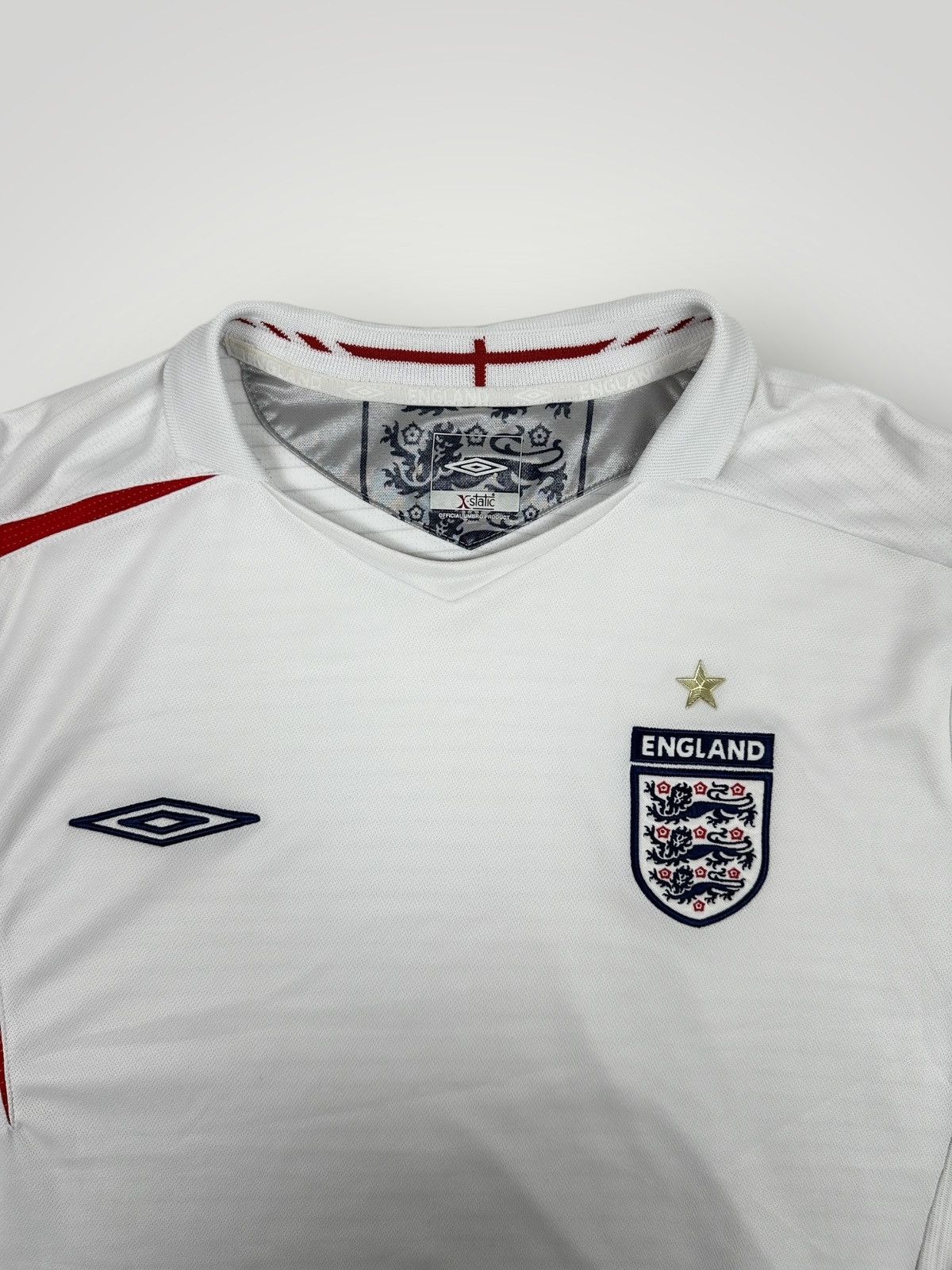 Umbro Umbro England 2005 2007 home football soccer shirt Size US XL / EU 56 / 4 - 2 Thumbnail