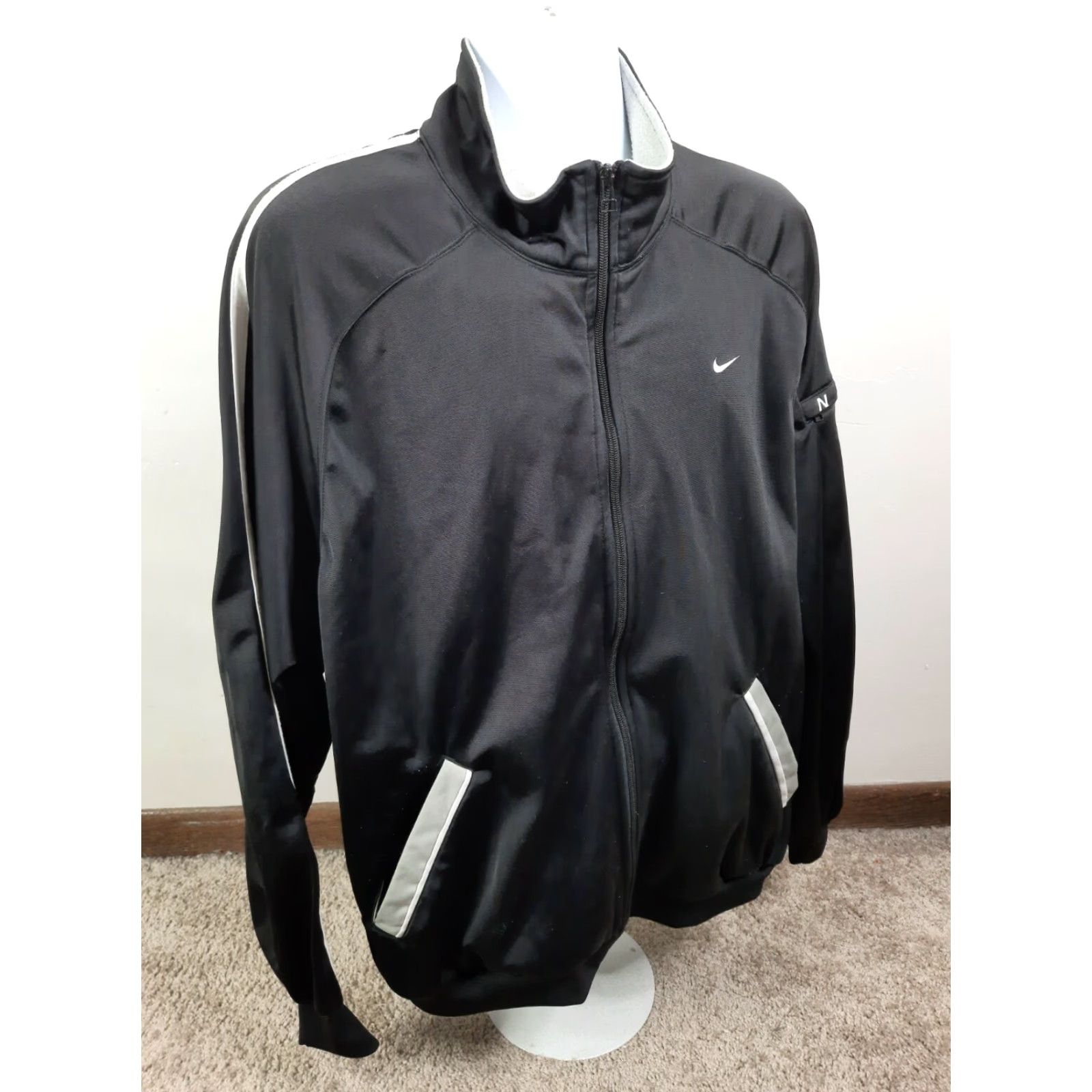 Nike VINTAGE Nike Full Zip Mock Neck Sweatshirt XL Black Tag Swoosh 2000s Mens Size US XL / EU 56 / 4 - 4 Thumbnail