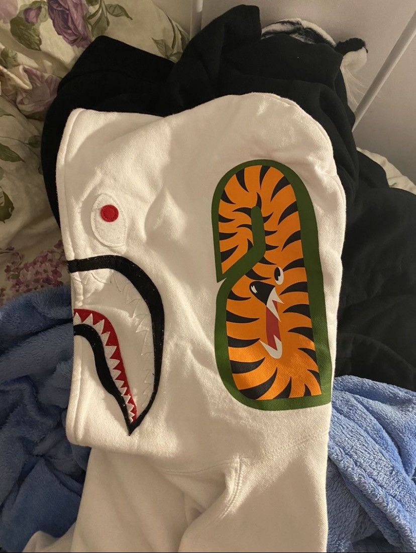 Bape Bape Shark Size US XL / EU 56 / 4 - 4 Thumbnail
